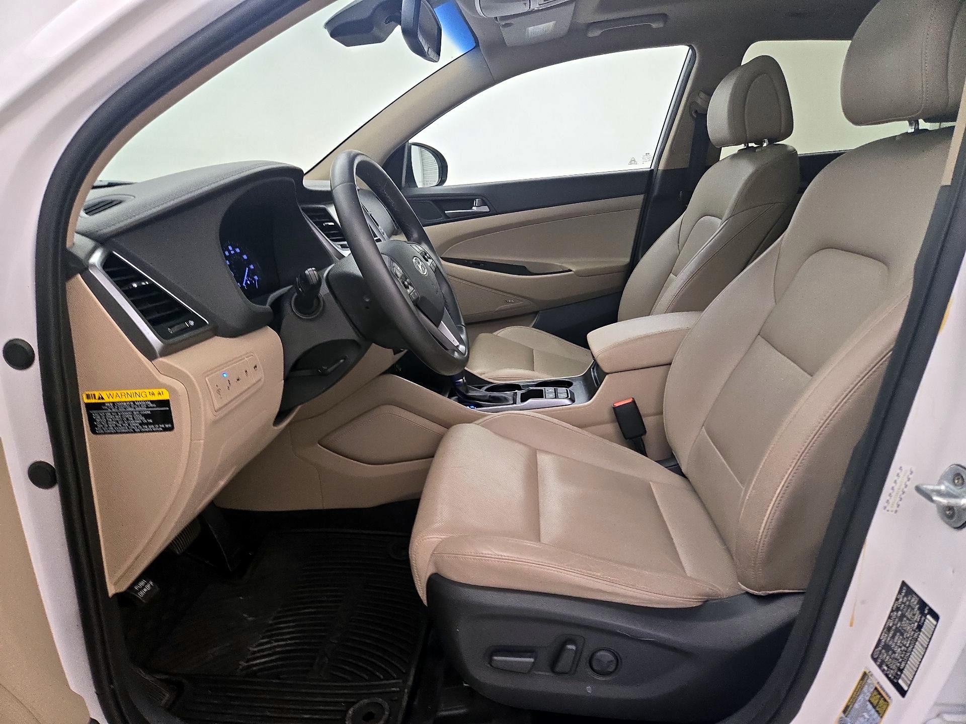 Thumbnail: 2017 Hyundai Tucson - 11
