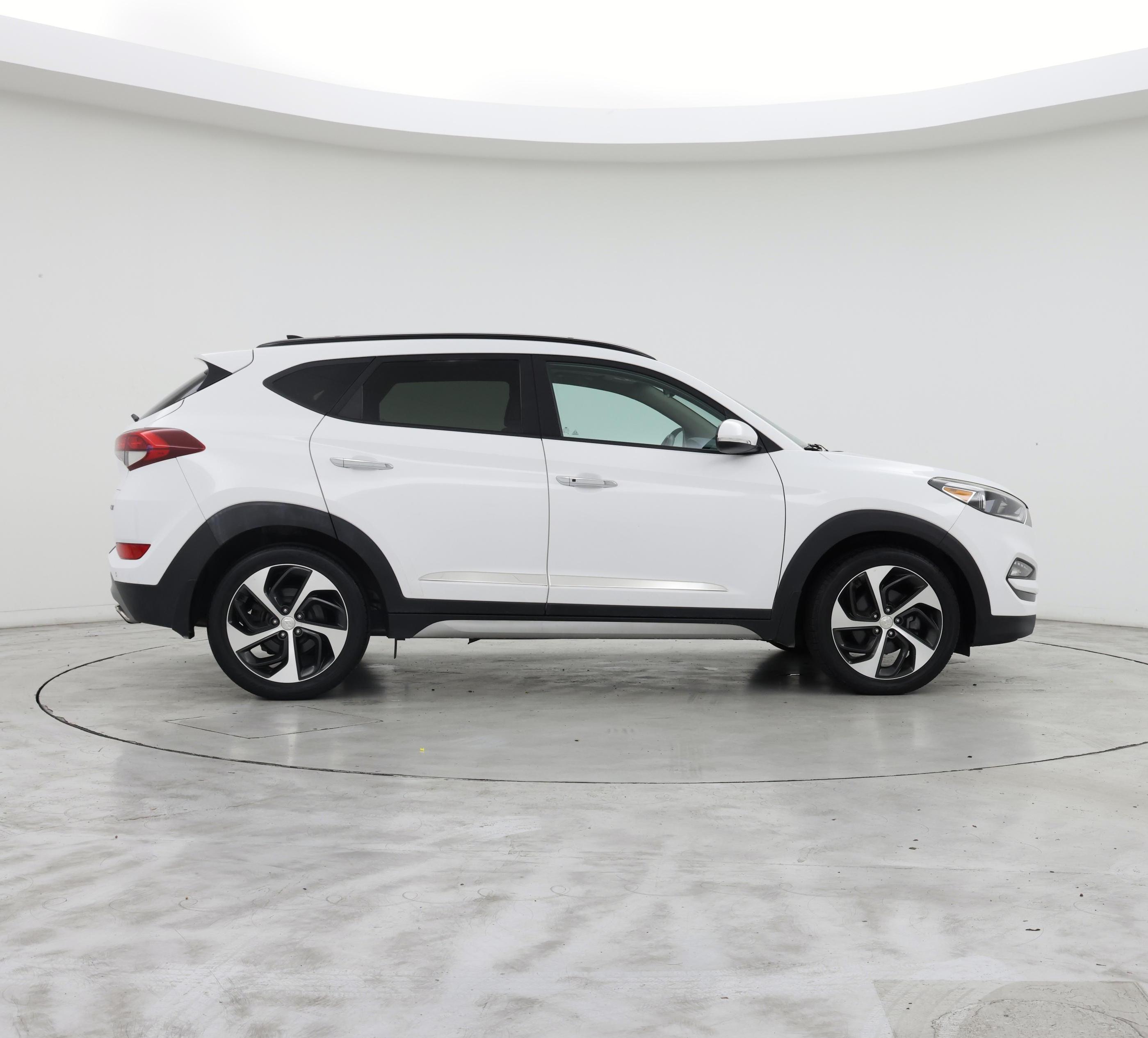 Thumbnail: 2017 Hyundai Tucson - 7