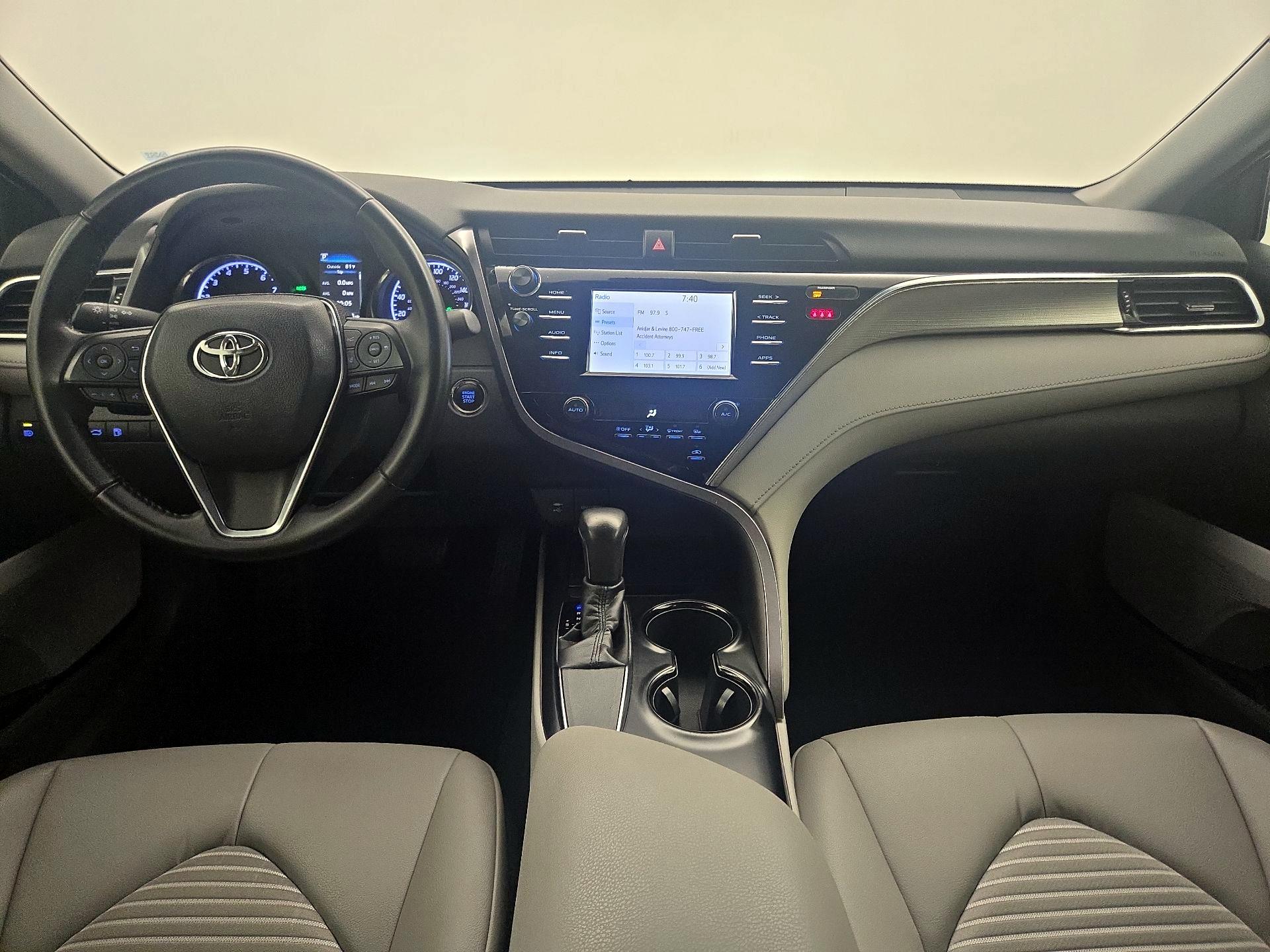 Thumbnail: 2018 Toyota Camry - 9