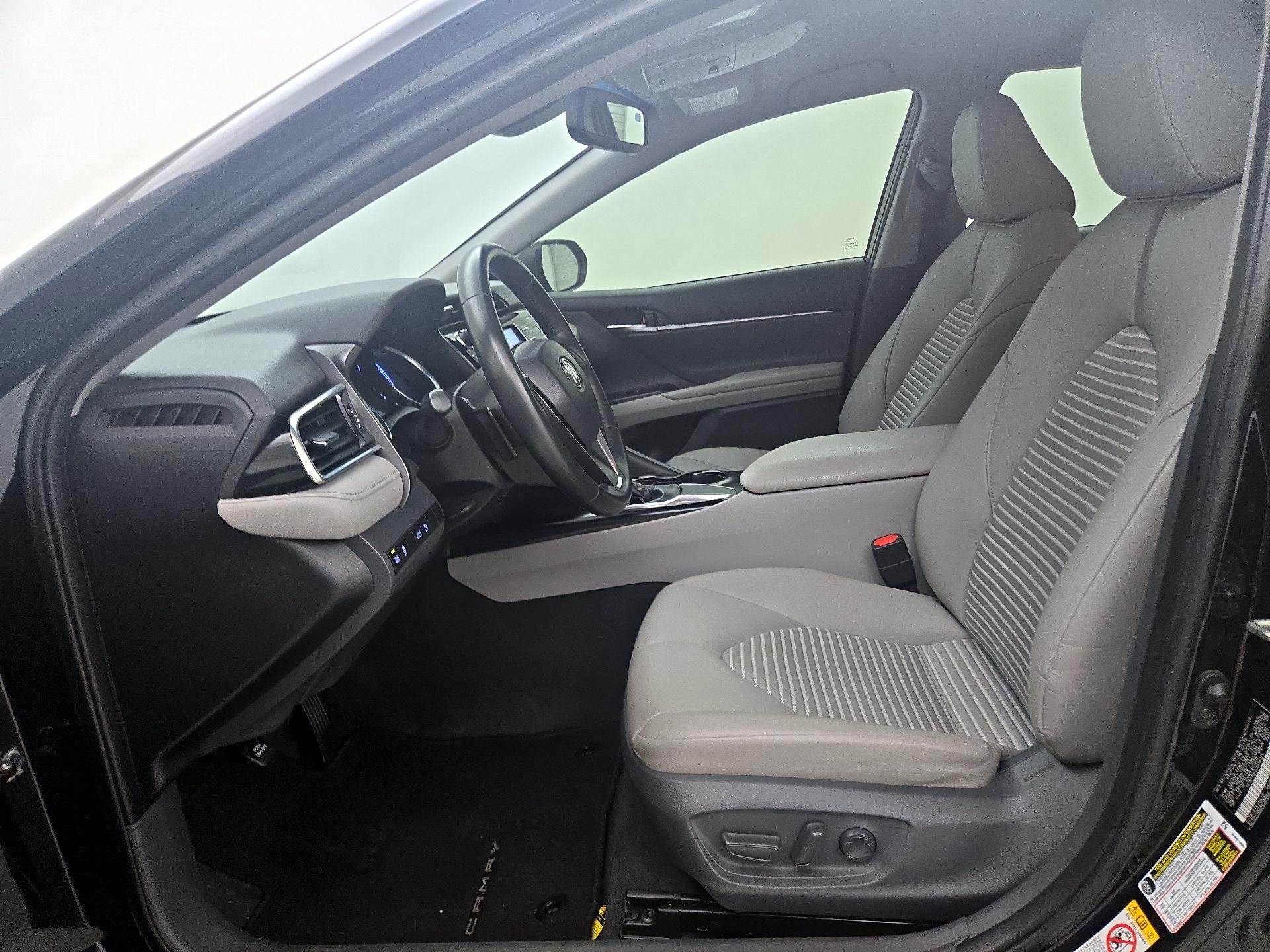 Thumbnail: 2018 Toyota Camry - 11