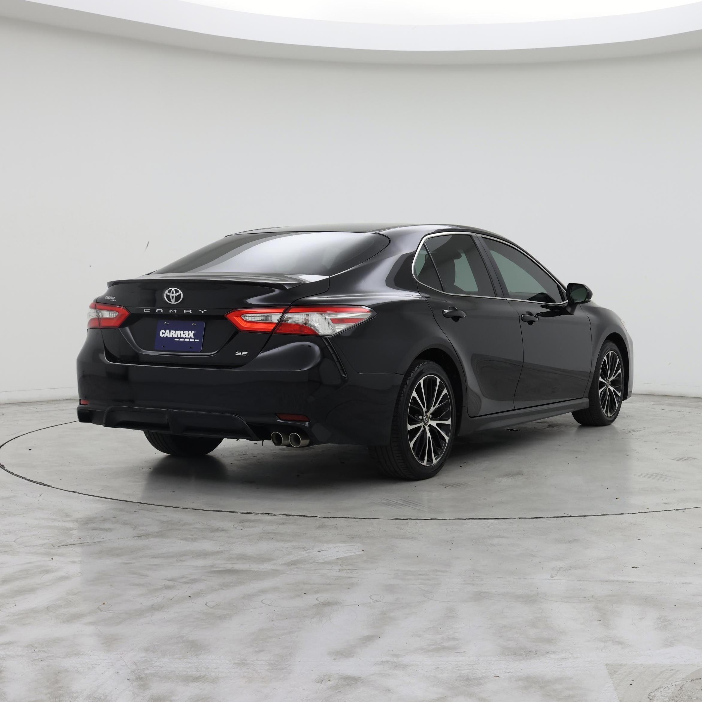 Thumbnail: 2018 Toyota Camry - 8