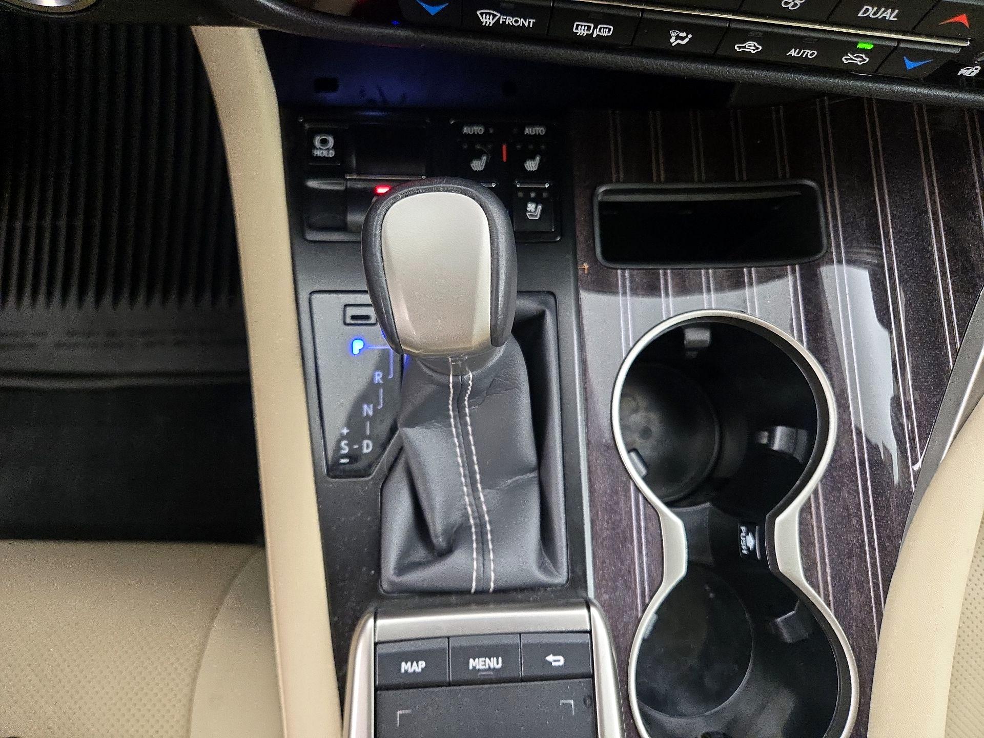 Thumbnail: 2021 Lexus RX - 18