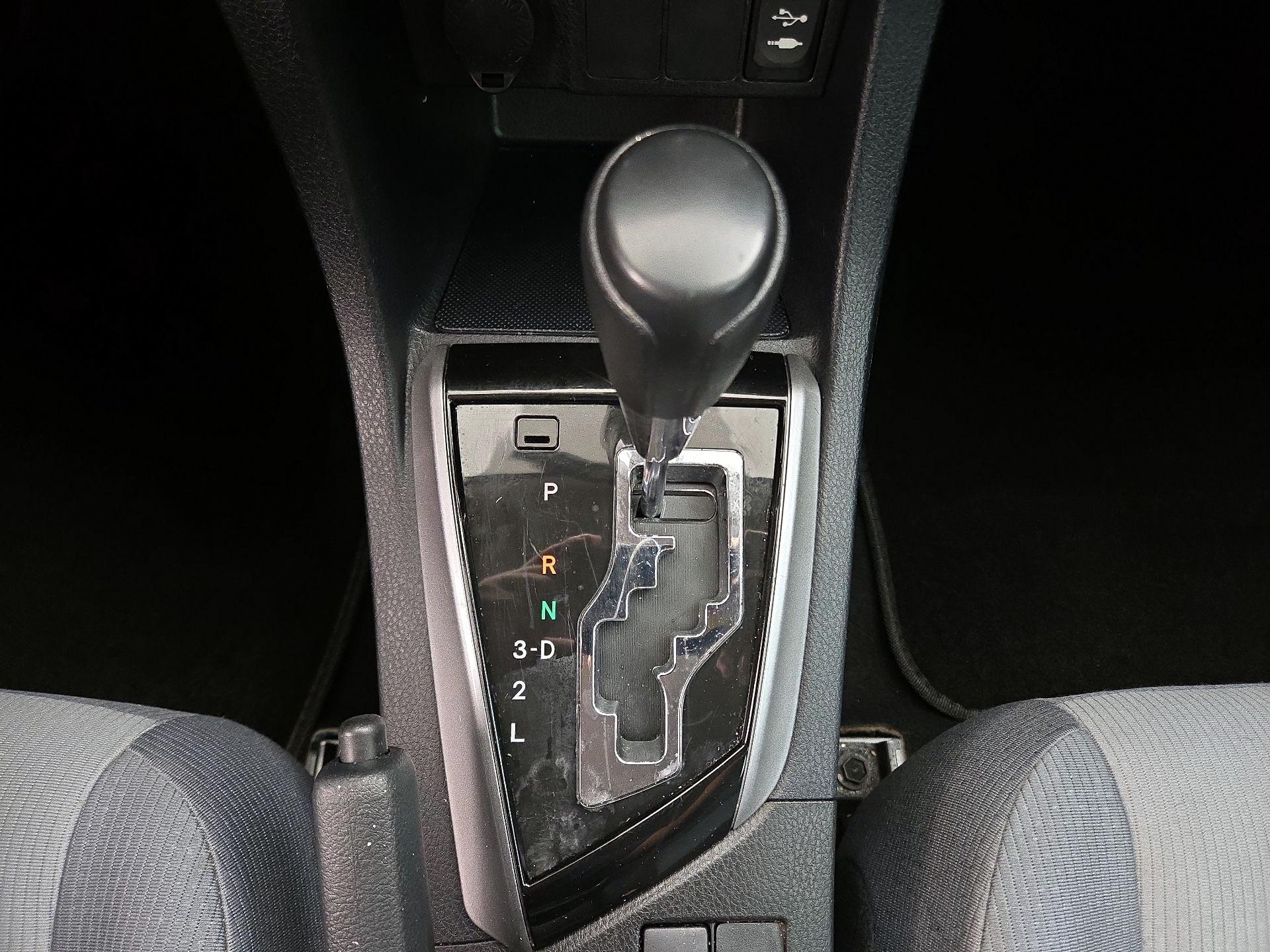 Thumbnail: 2014 Toyota Corolla - 16