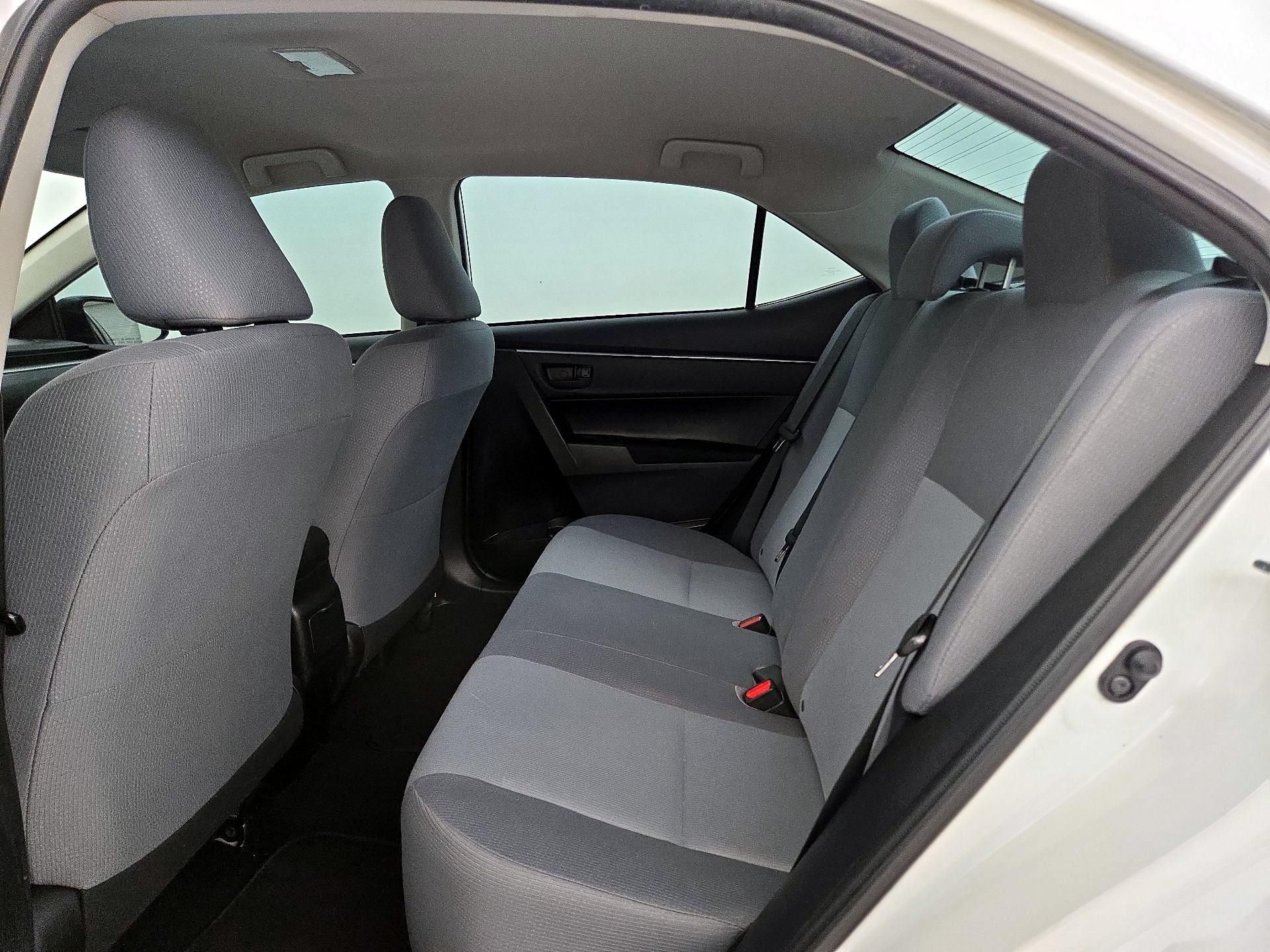 Thumbnail: 2014 Toyota Corolla - 18