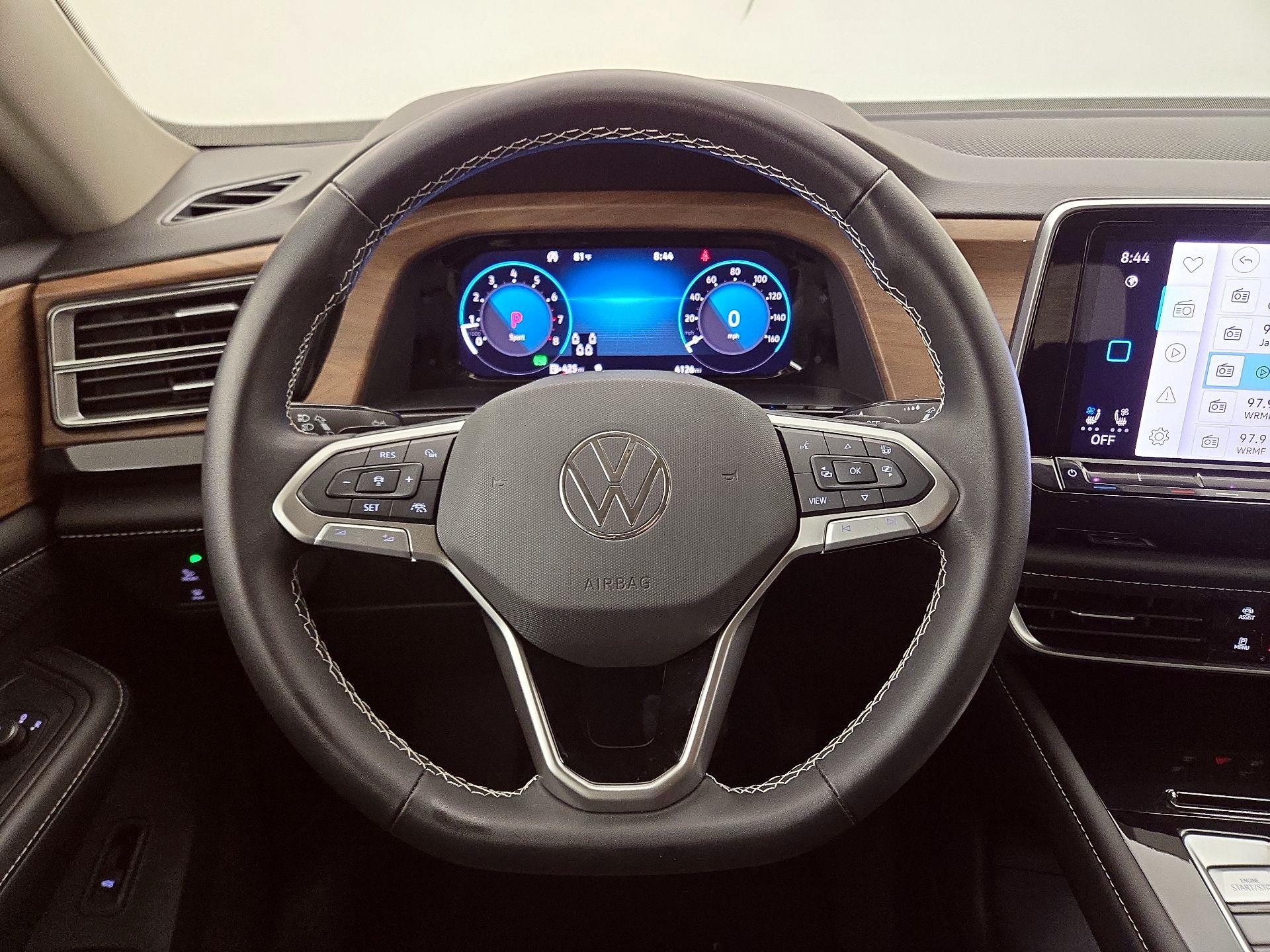 Thumbnail: 2024 Volkswagen Atlas - 10