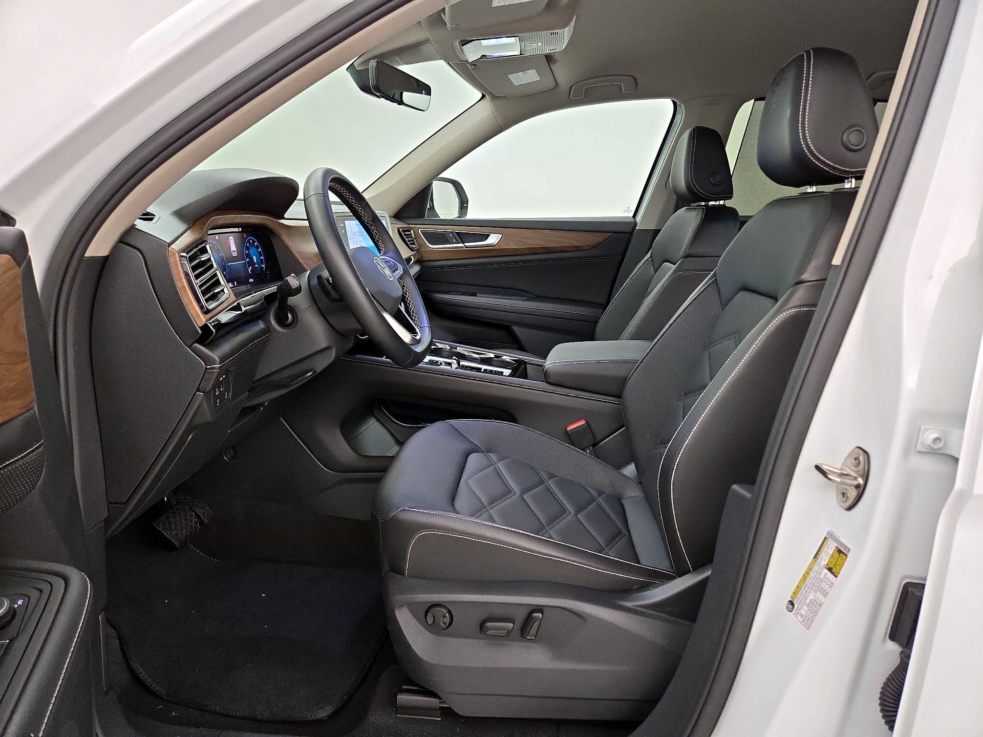 Thumbnail: 2024 Volkswagen Atlas - 11