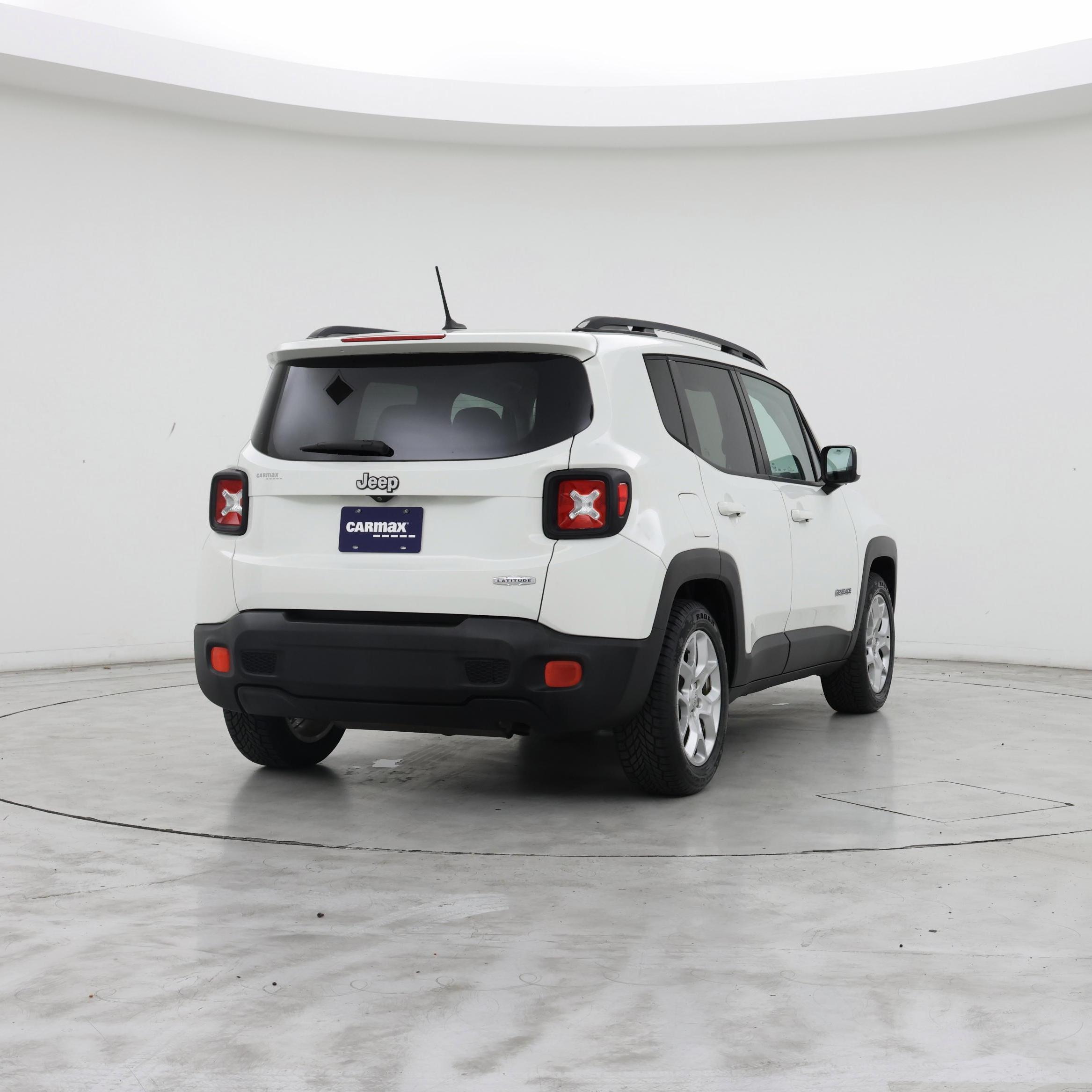 Thumbnail: 2017 Jeep Renegade - 8