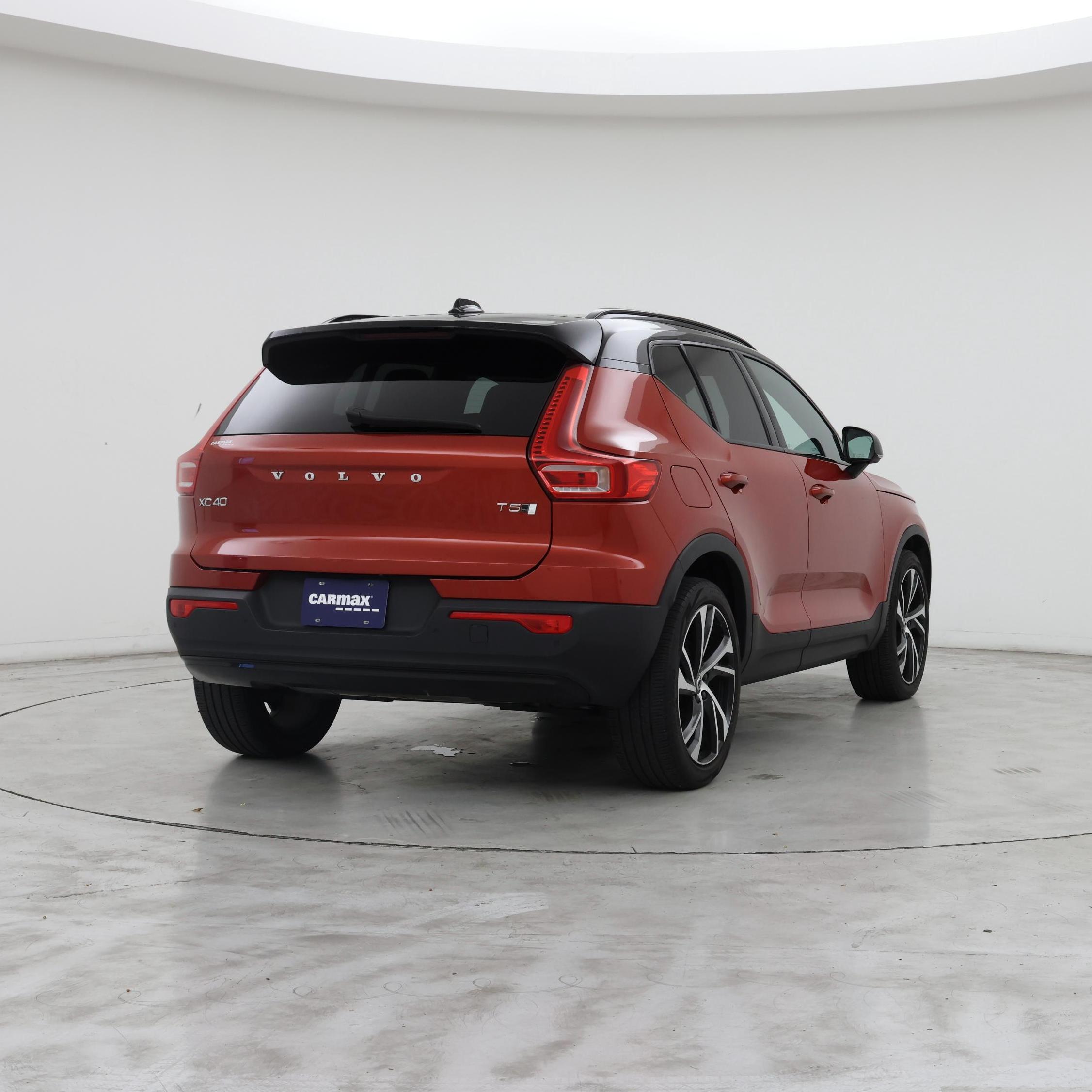 Thumbnail: 2022 Volvo XC40 - 8