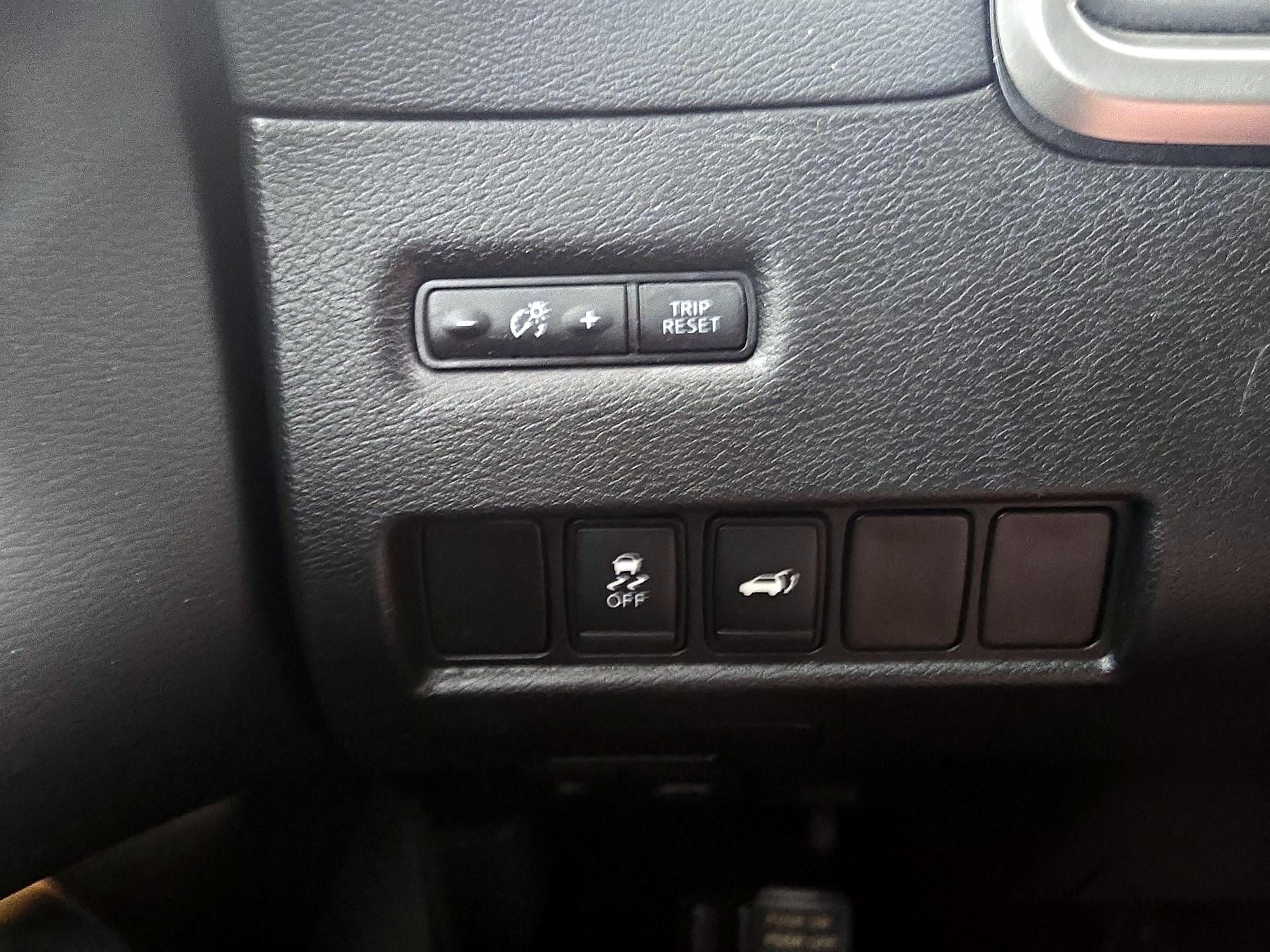 Thumbnail: 2016 Nissan Murano - 13