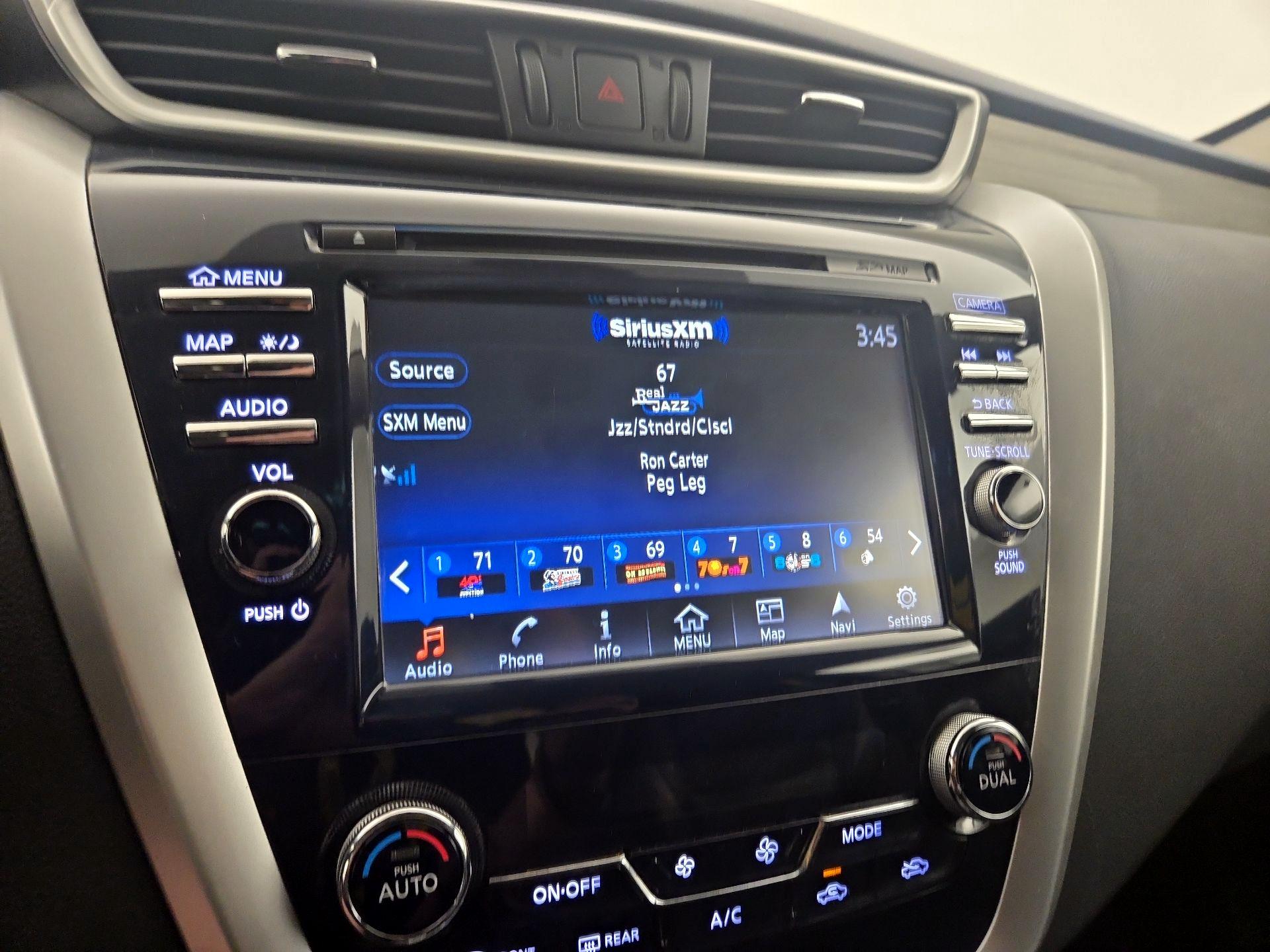 Thumbnail: 2016 Nissan Murano - 16