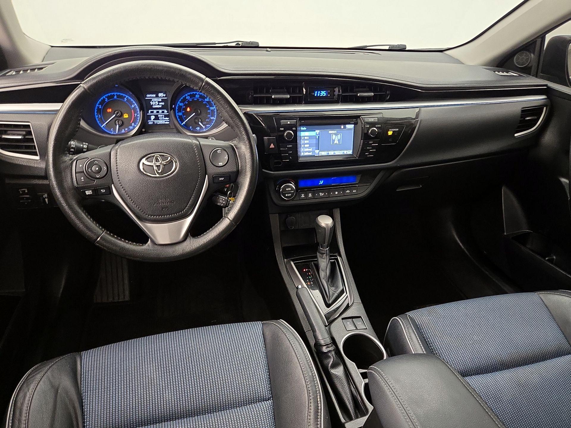 Thumbnail: 2015 Toyota Corolla - 9
