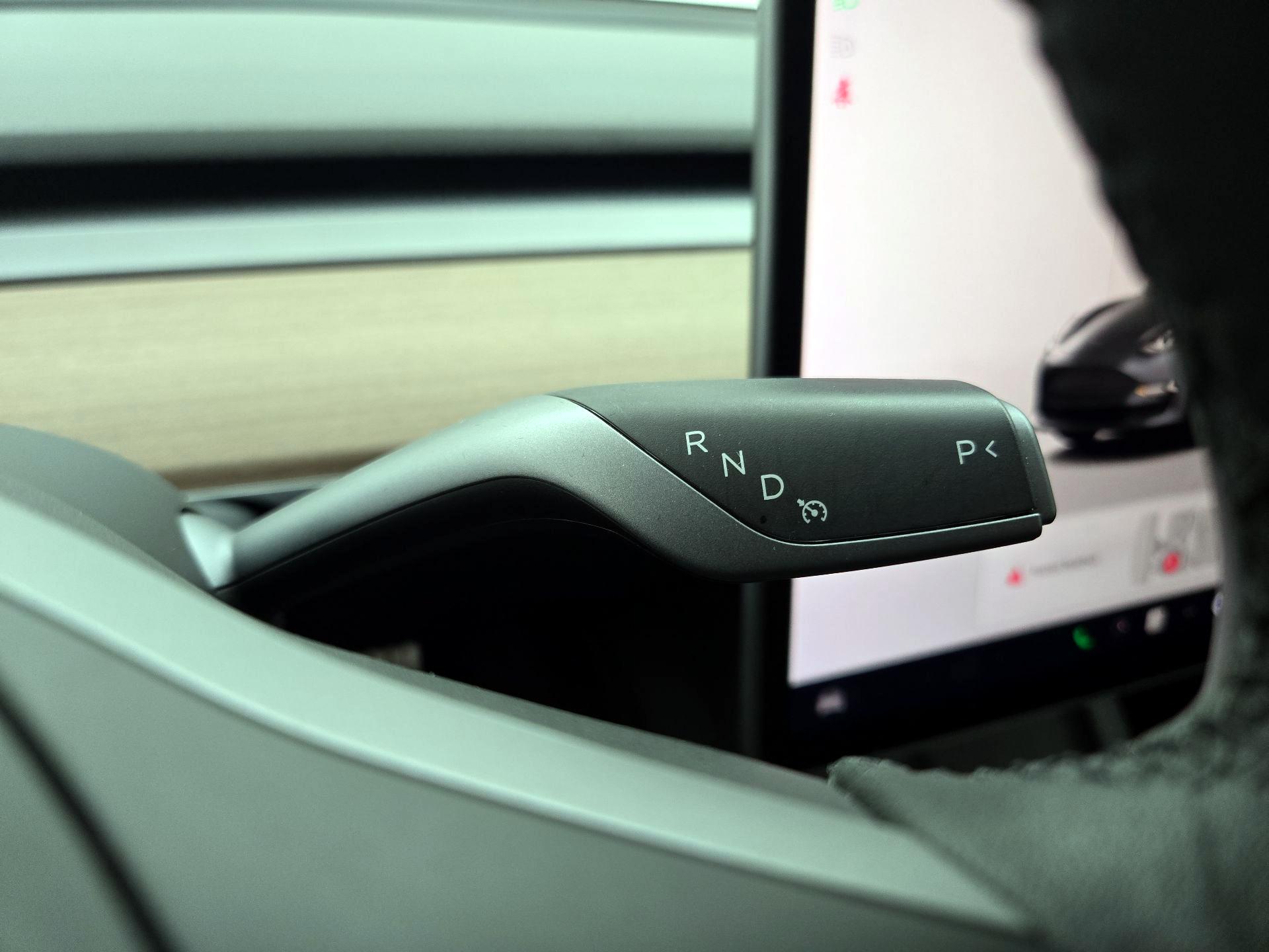 Thumbnail: 2023 Tesla Model 3 - 17
