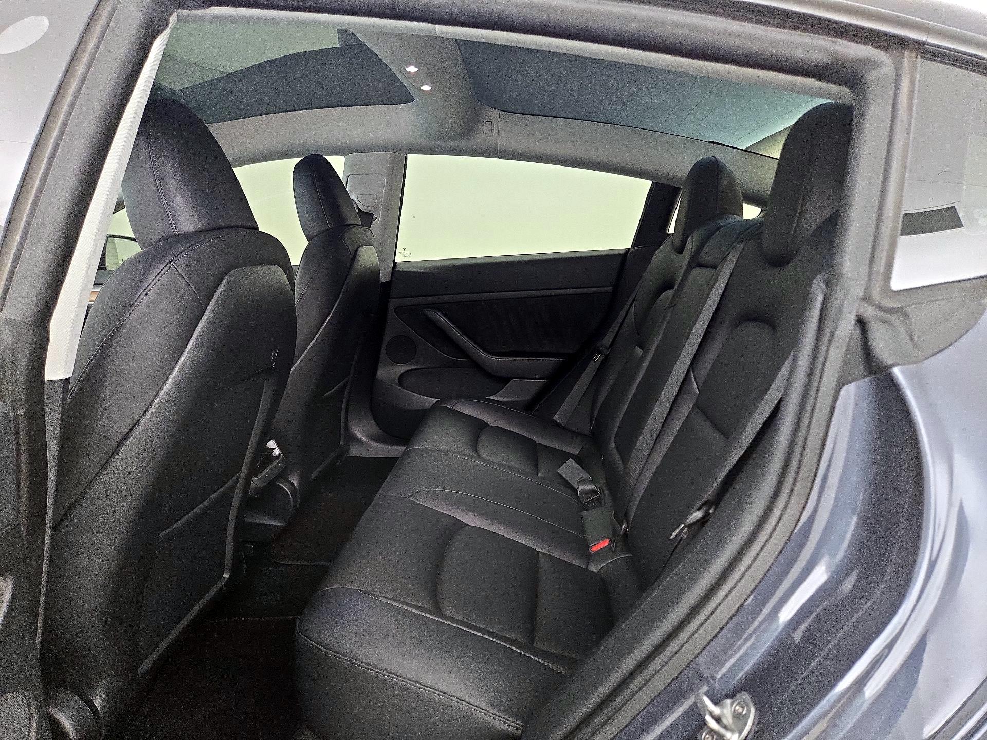 Thumbnail: 2023 Tesla Model 3 - 19