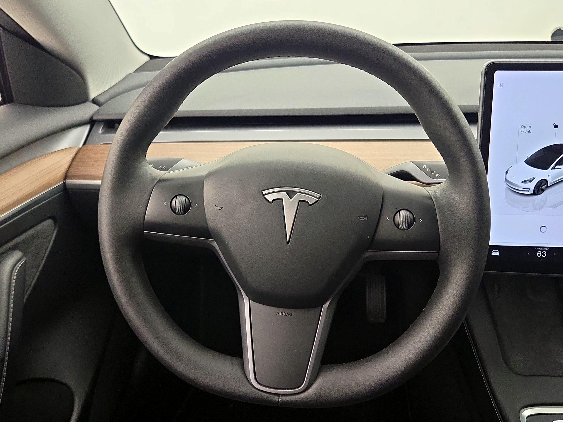 Thumbnail: 2023 Tesla Model 3 - 10