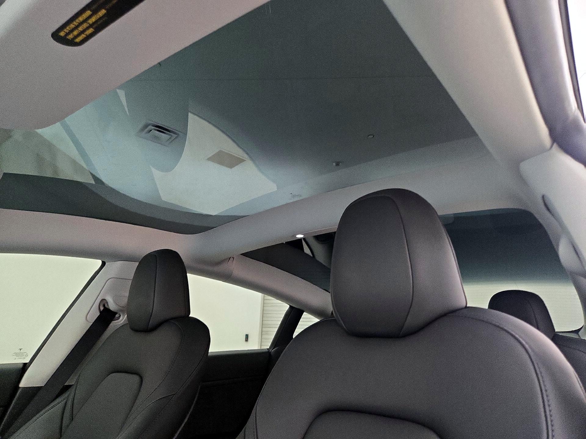 Thumbnail: 2023 Tesla Model 3 - 18