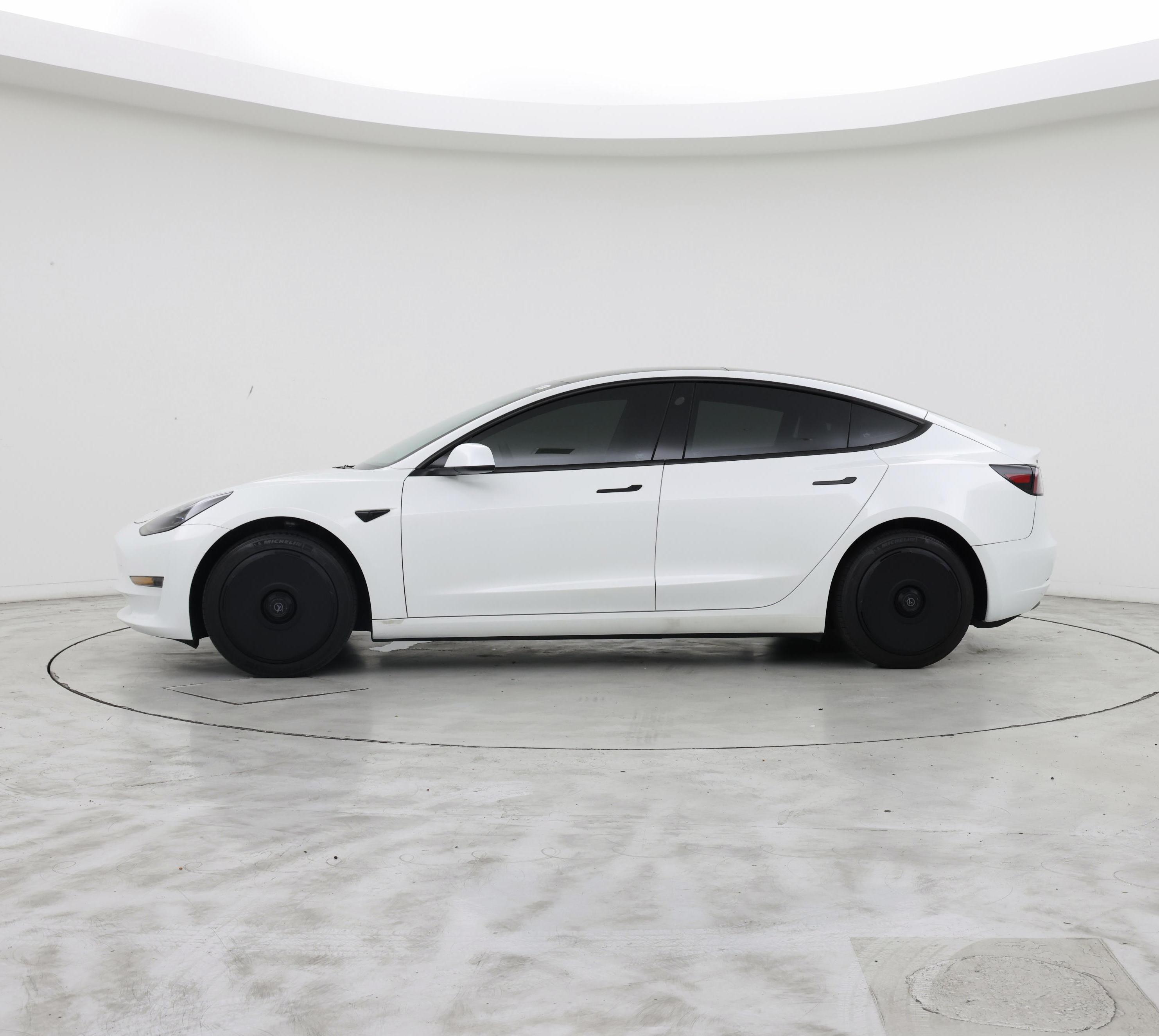 Thumbnail: 2023 Tesla Model 3 - 3