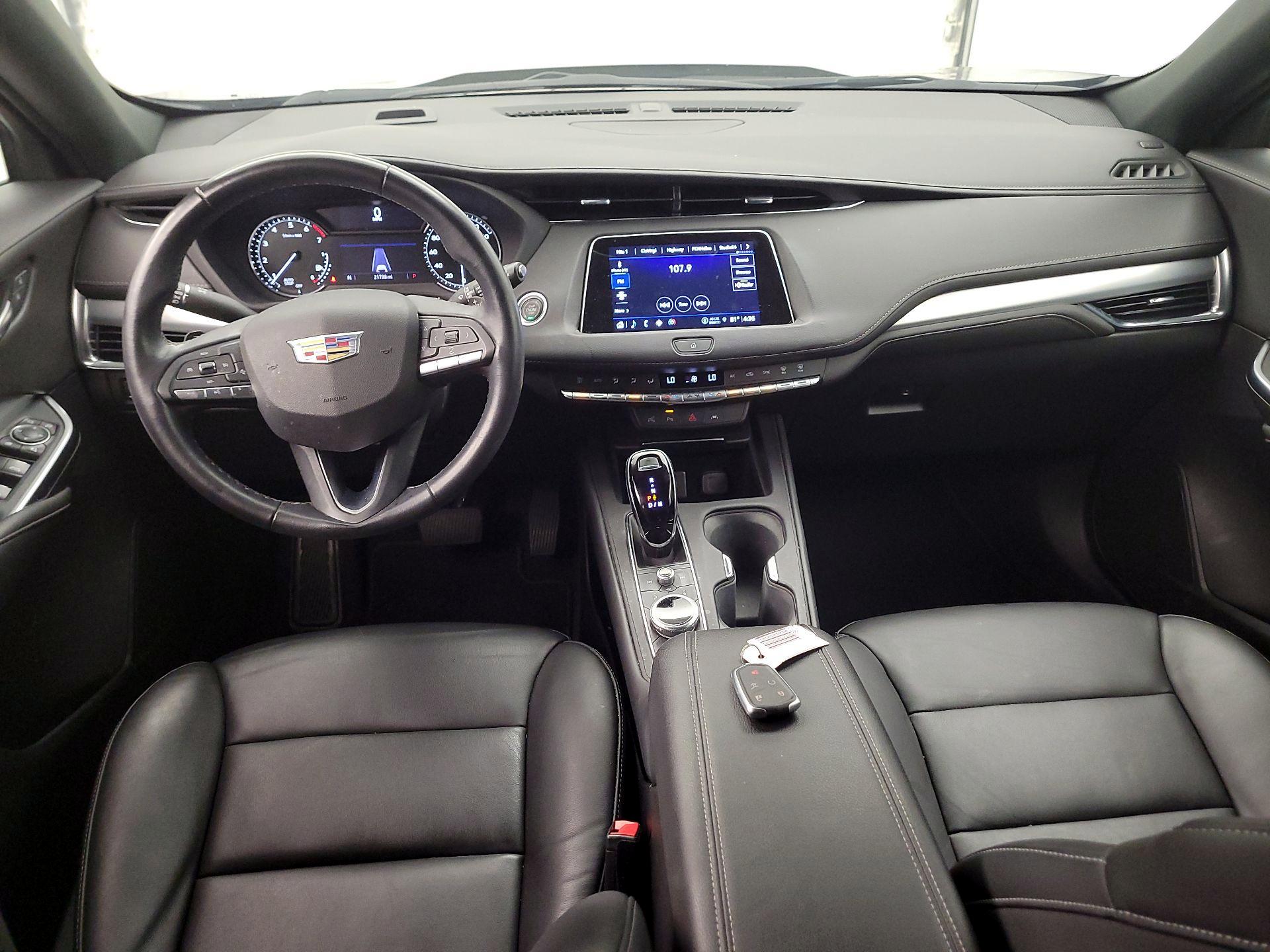 Thumbnail: 2022 Cadillac XT4 - 9