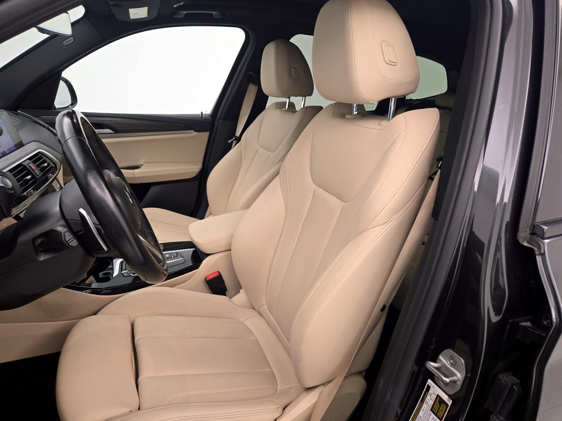 Thumbnail: 2021 BMW X3 - 11