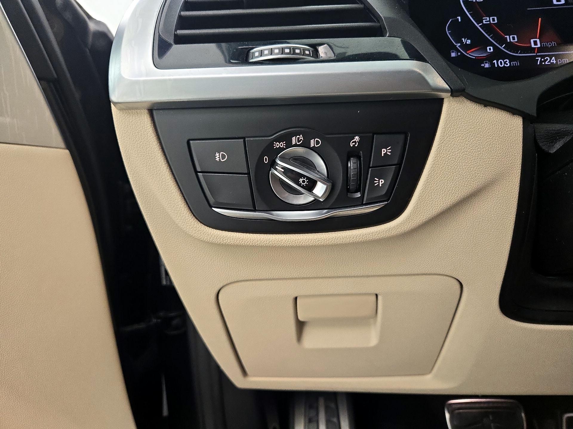 Thumbnail: 2021 BMW X3 - 13