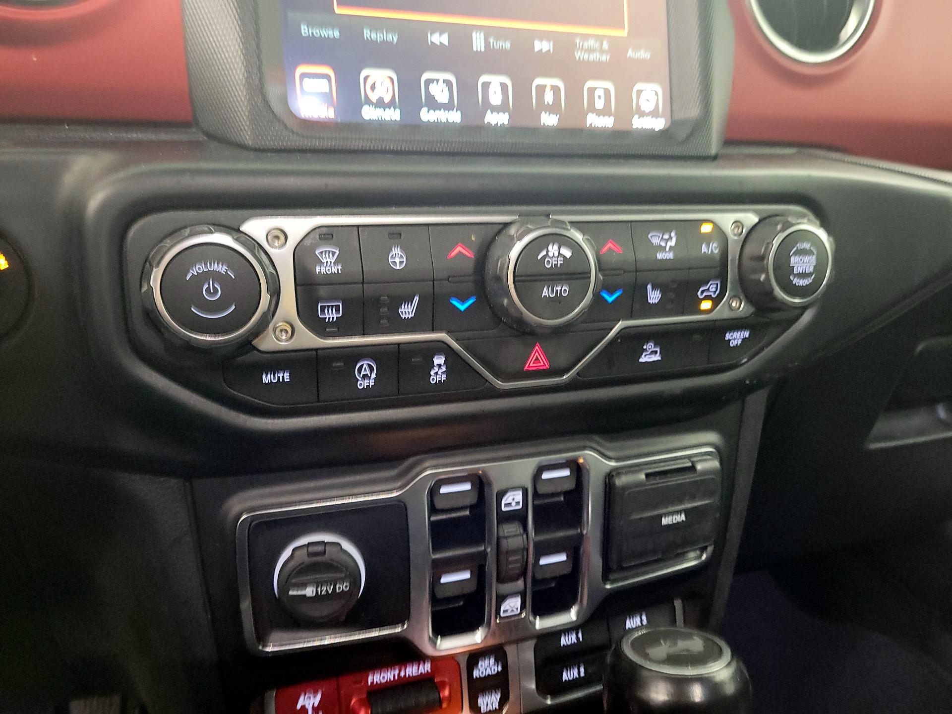 Thumbnail: 2022 Jeep Wrangler - 16