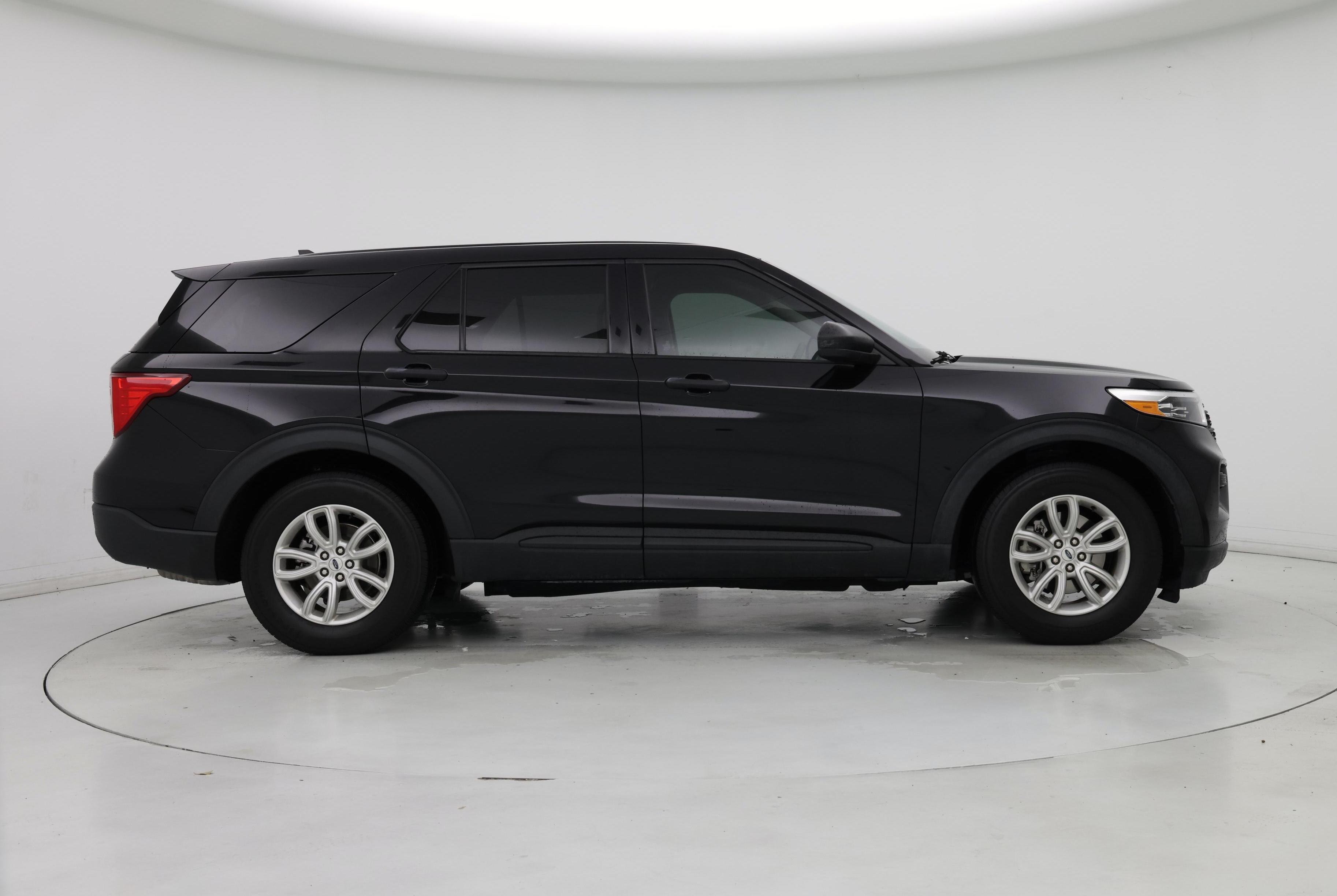 Thumbnail: 2021 Ford Explorer - 7