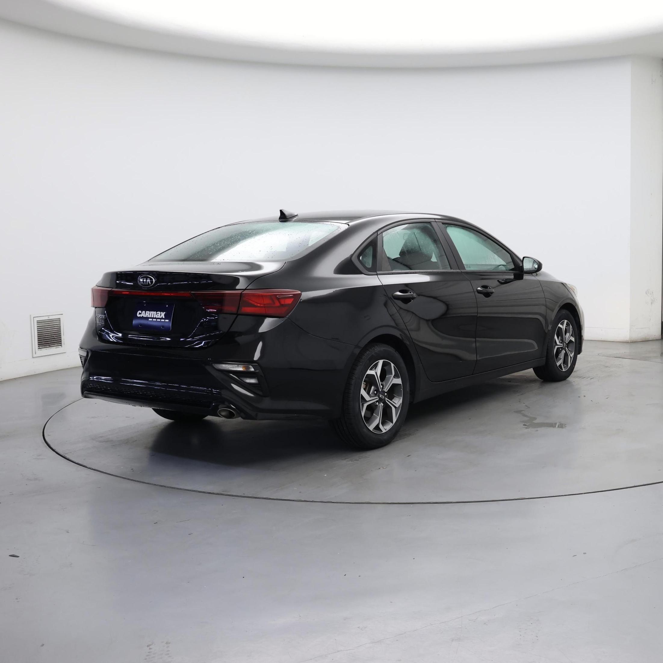 Thumbnail: 2020 Kia Forte - 8