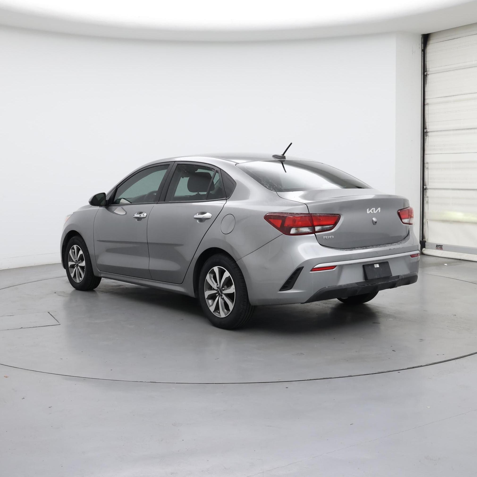 Thumbnail: 2022 Kia Rio - 2