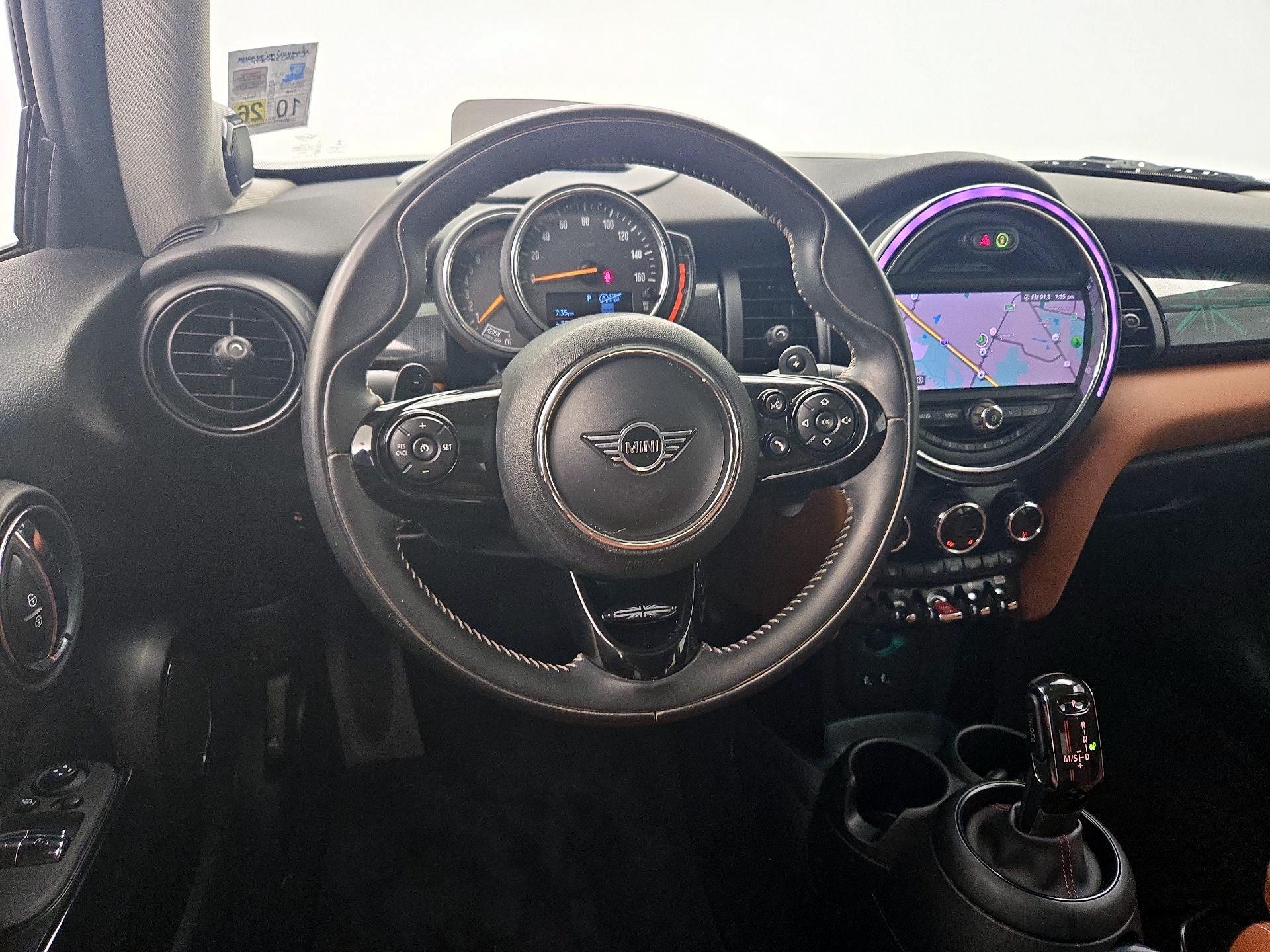 Thumbnail: 2020 MINI Cooper Hardtop - 10