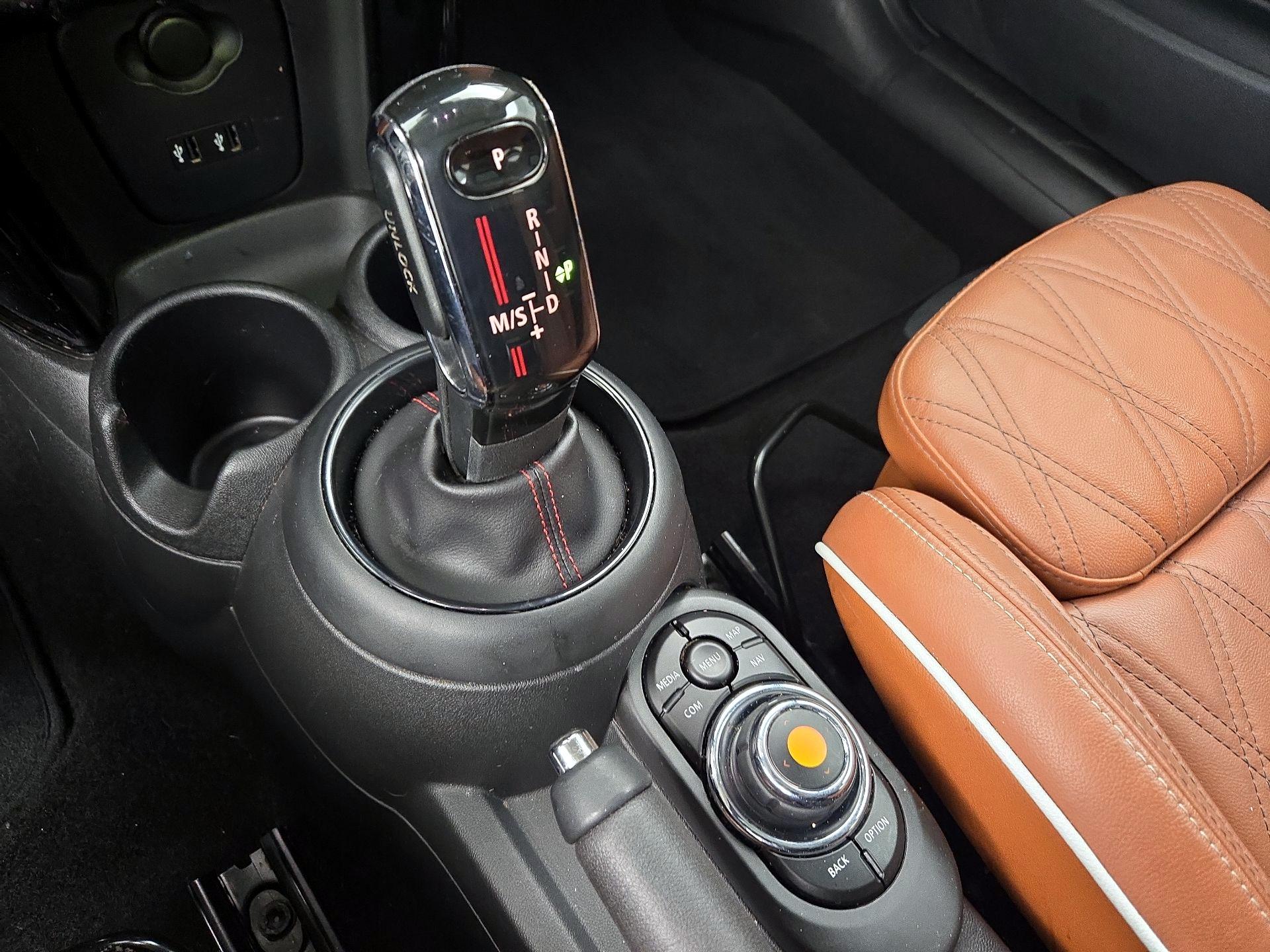 Thumbnail: 2020 MINI Cooper Hardtop - 18