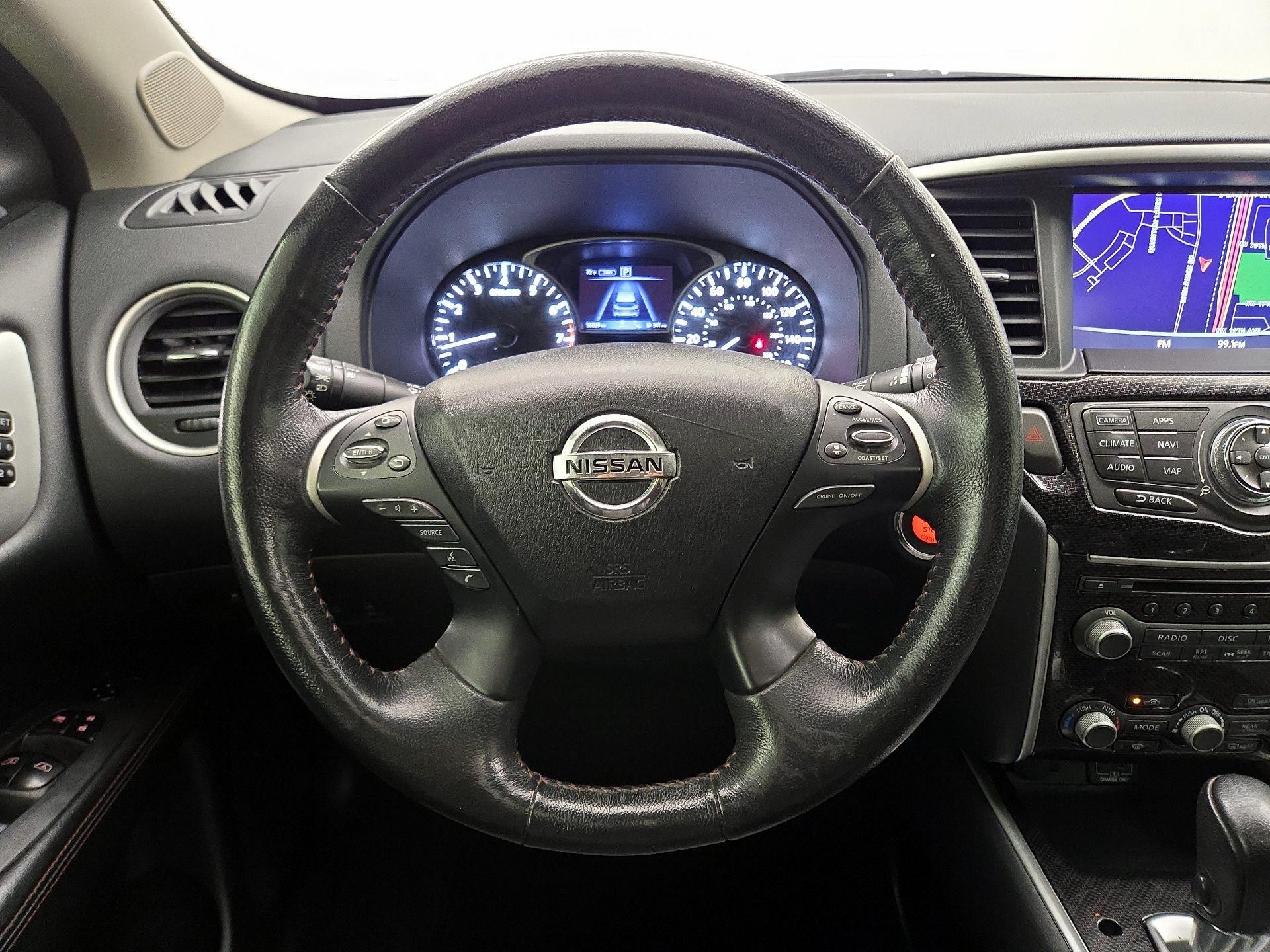 Thumbnail: 2020 Nissan Pathfinder - 10