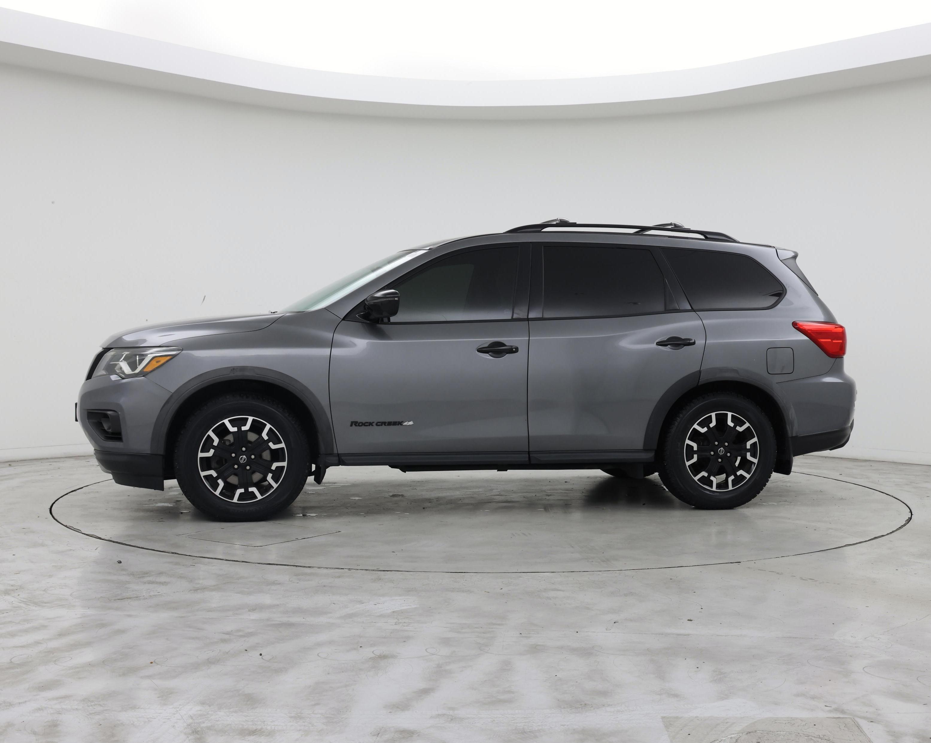 Thumbnail: 2020 Nissan Pathfinder - 3