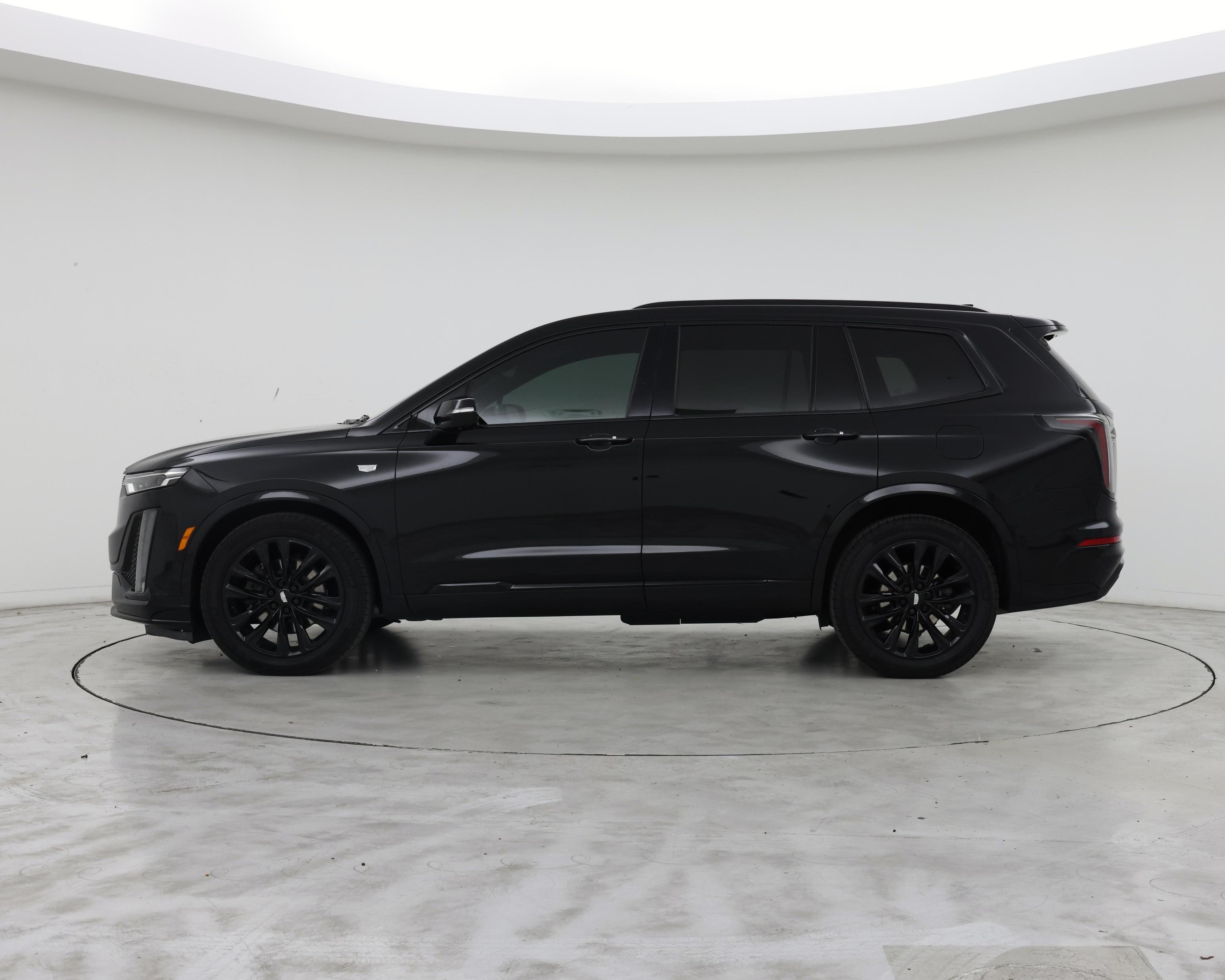 Thumbnail: 2021 Cadillac XT6 - 3