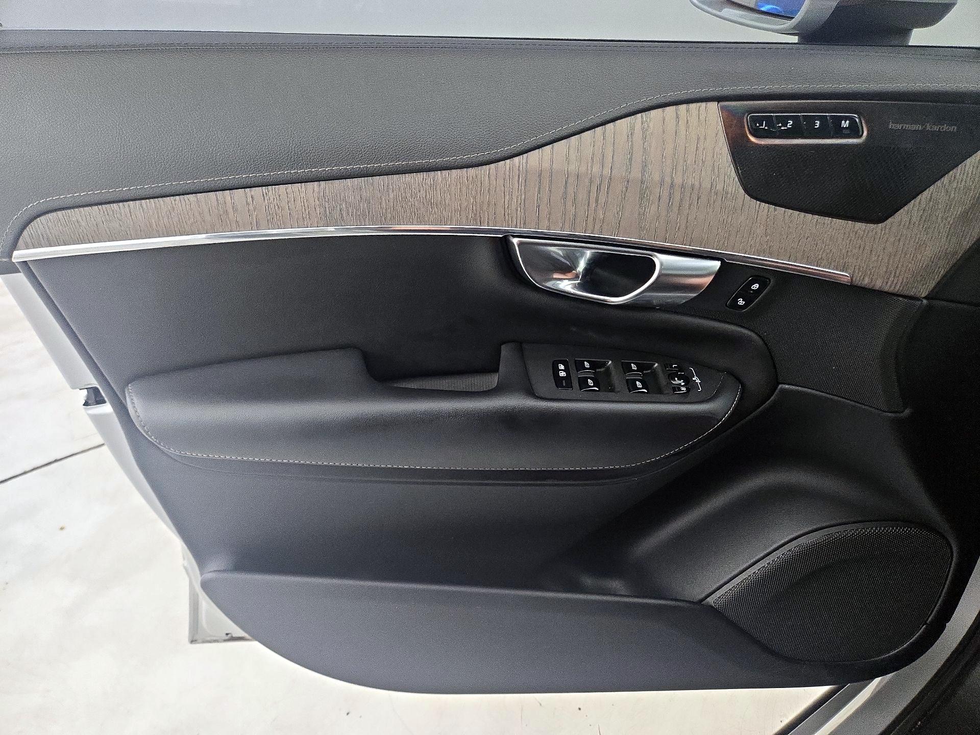 Thumbnail: 2022 Volvo XC90 - 12