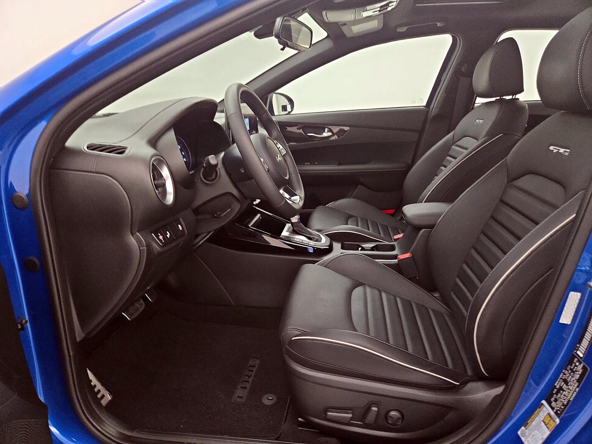 Thumbnail: 2023 Kia Forte - 11