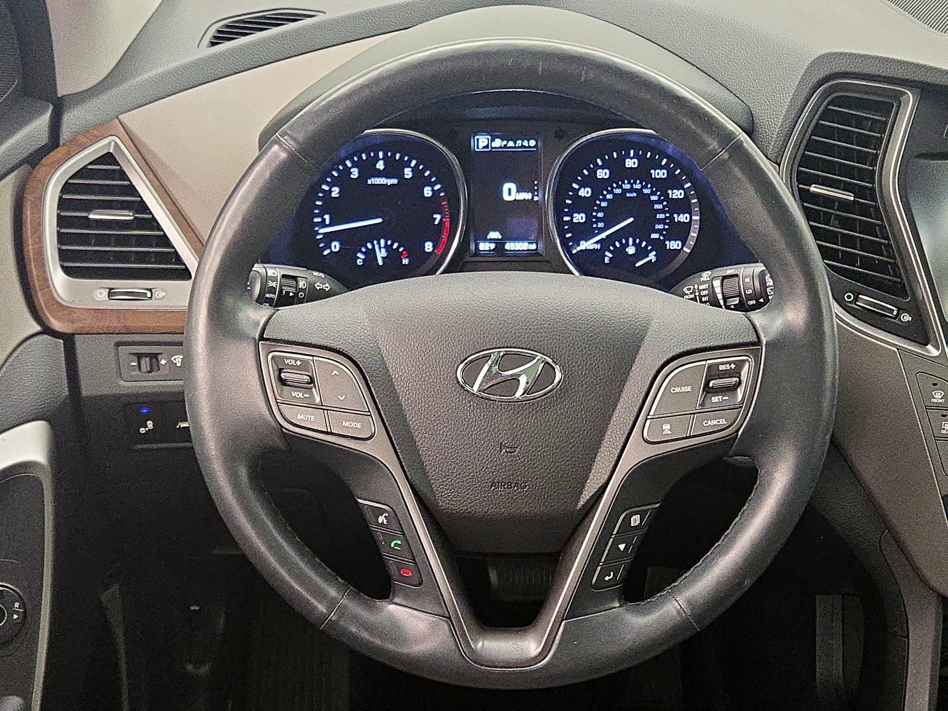 Thumbnail: 2018 Hyundai Santa Fe - 10