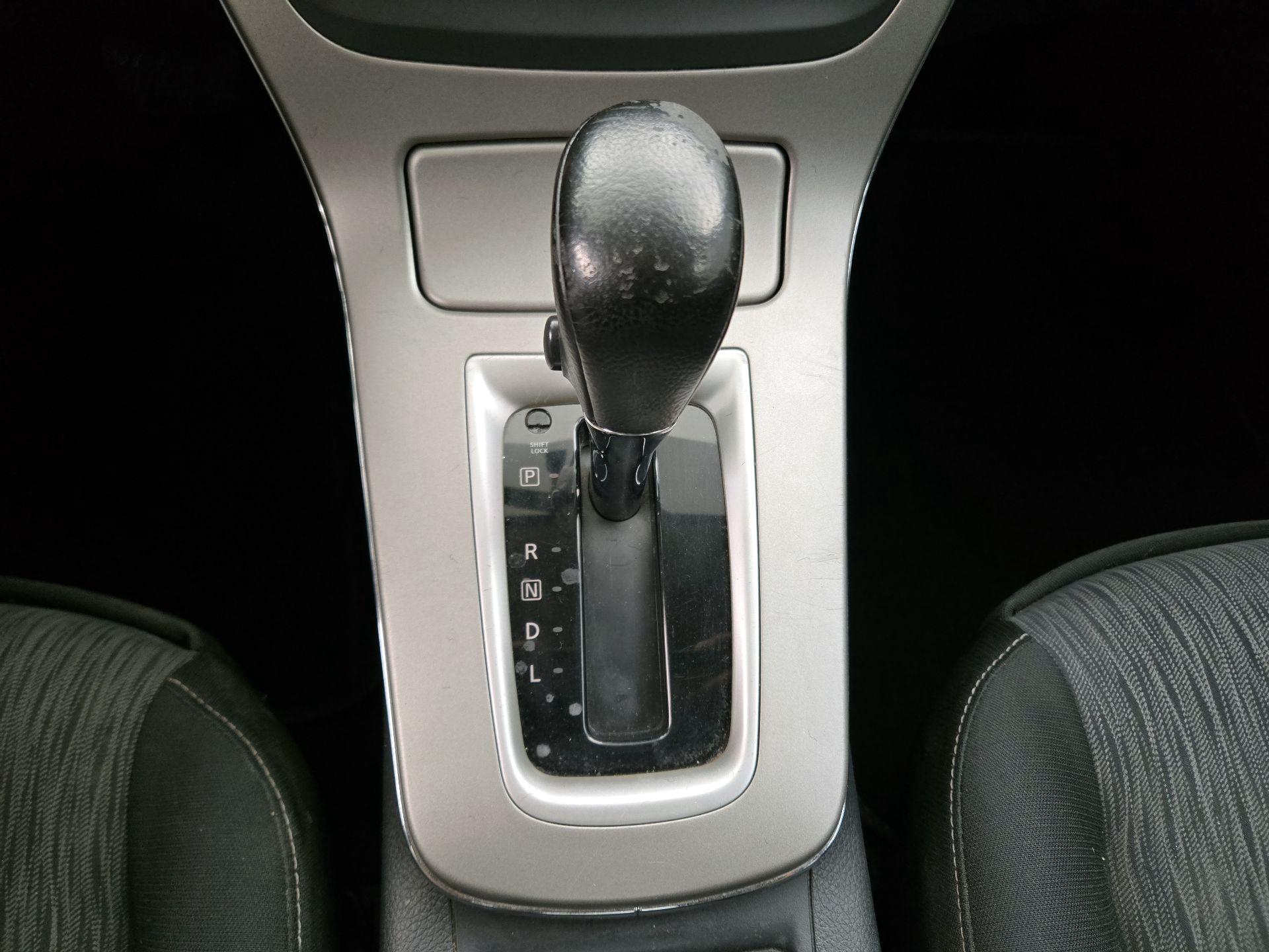 Thumbnail: 2015 Nissan Sentra - 17