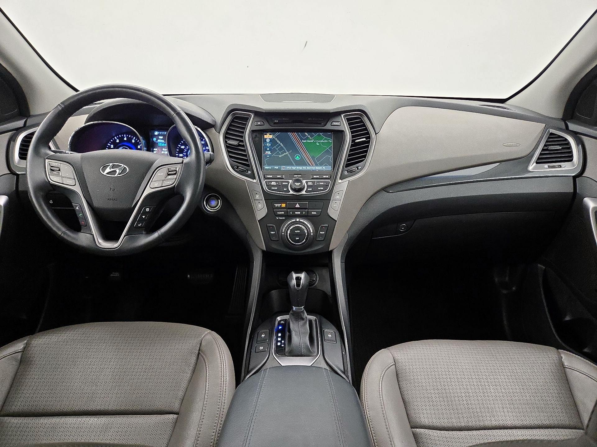 Thumbnail: 2015 Hyundai Santa Fe - 9