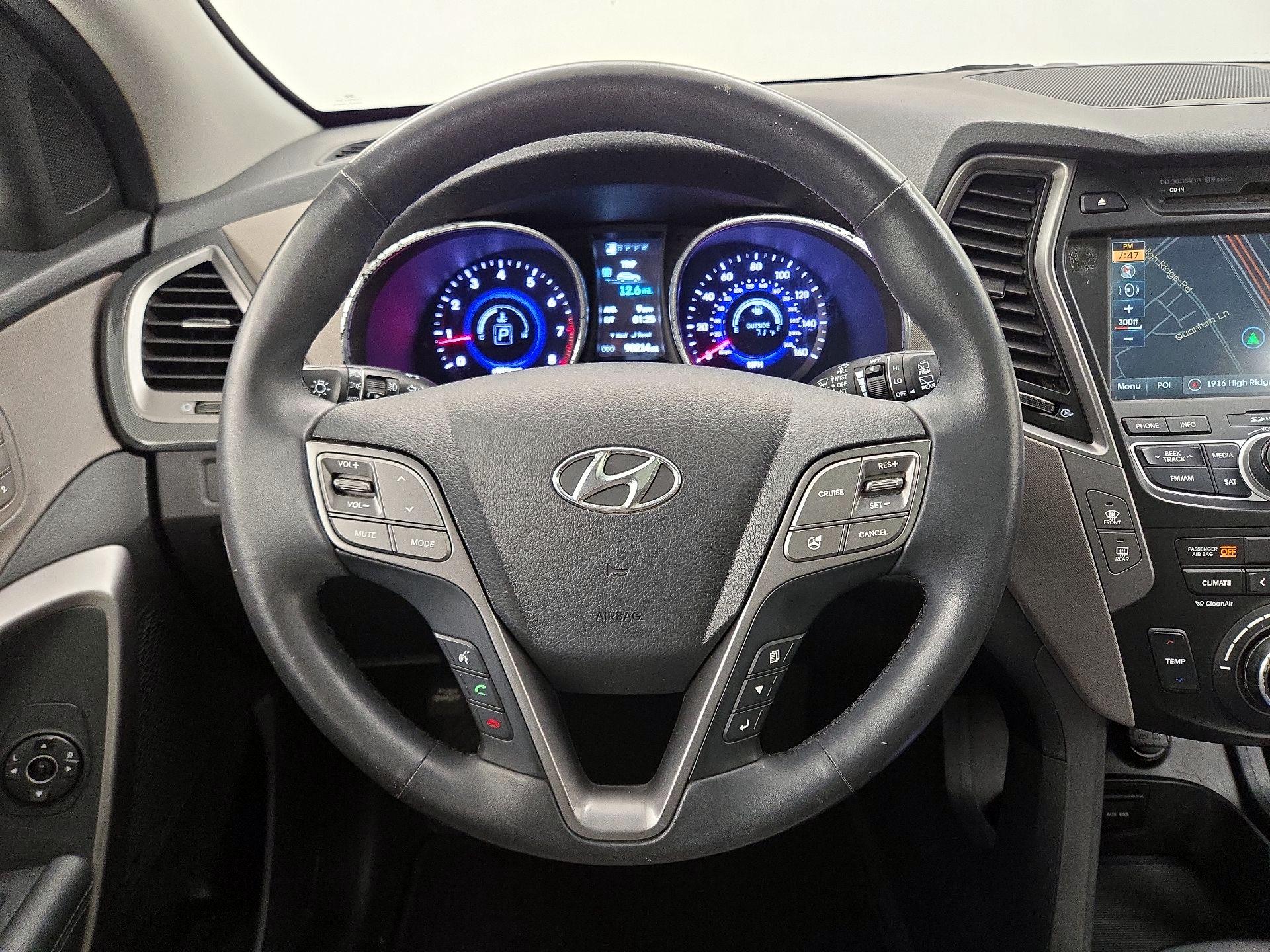 Thumbnail: 2015 Hyundai Santa Fe - 10