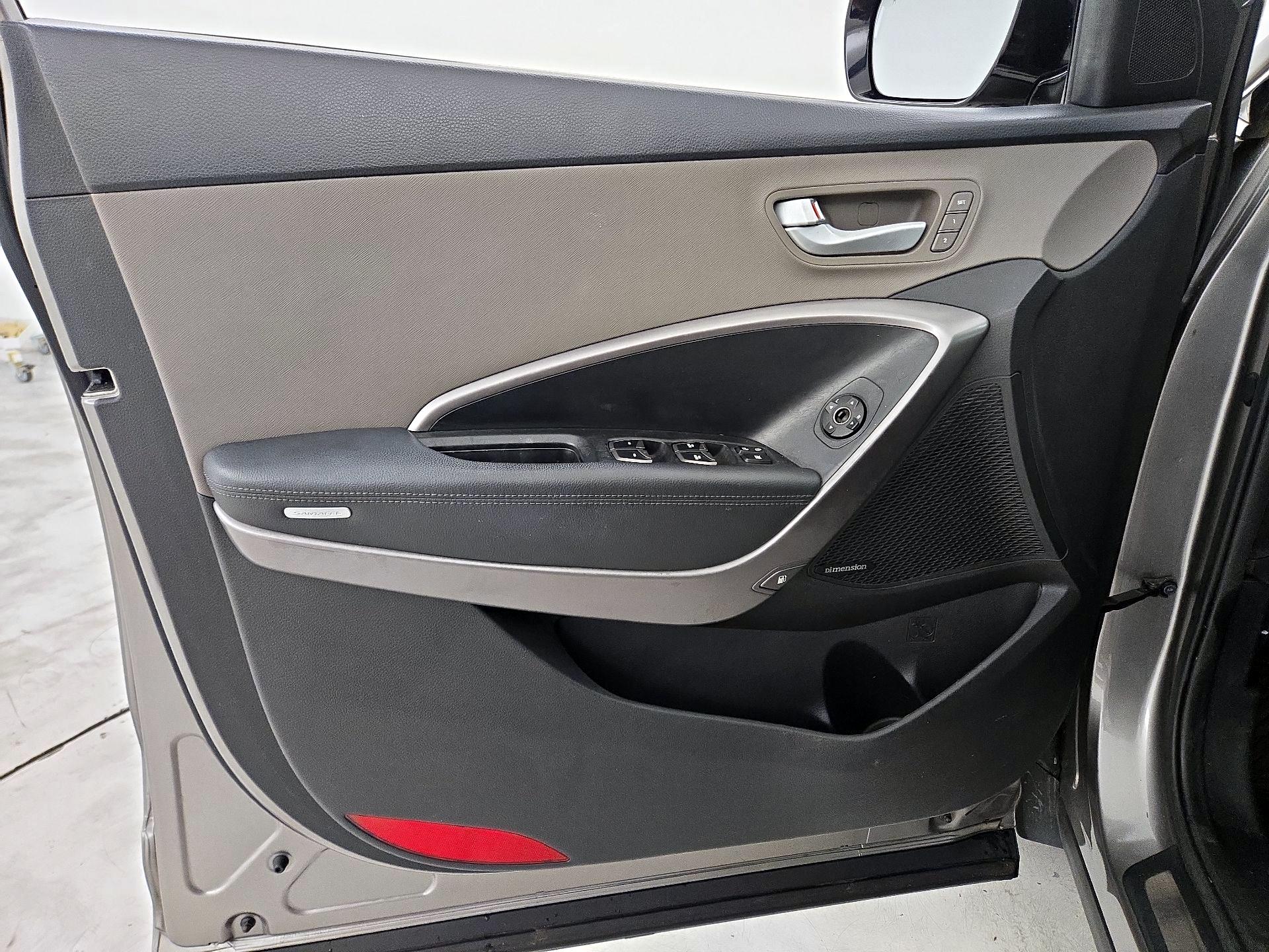 Thumbnail: 2015 Hyundai Santa Fe - 12