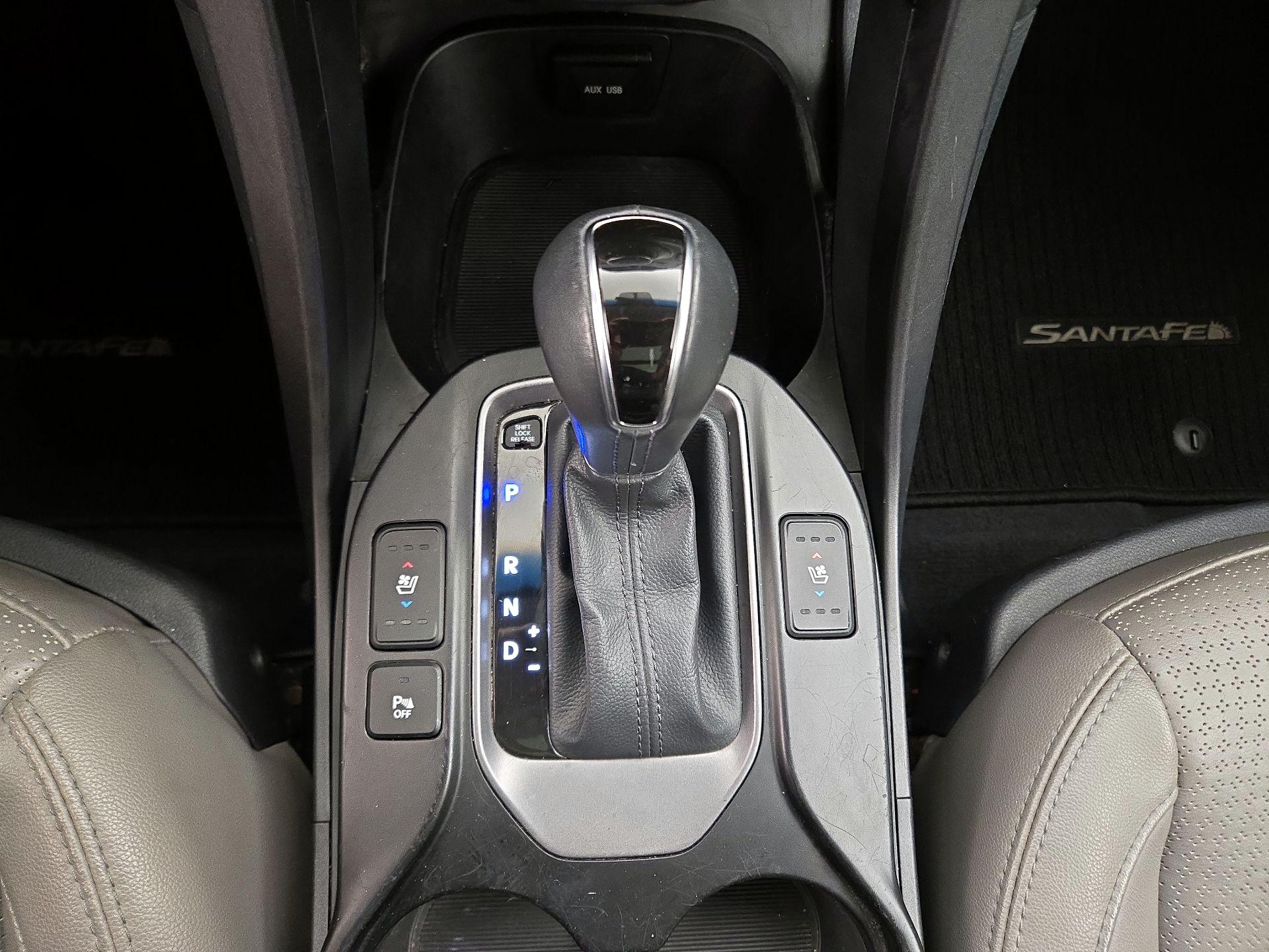 Thumbnail: 2015 Hyundai Santa Fe - 18