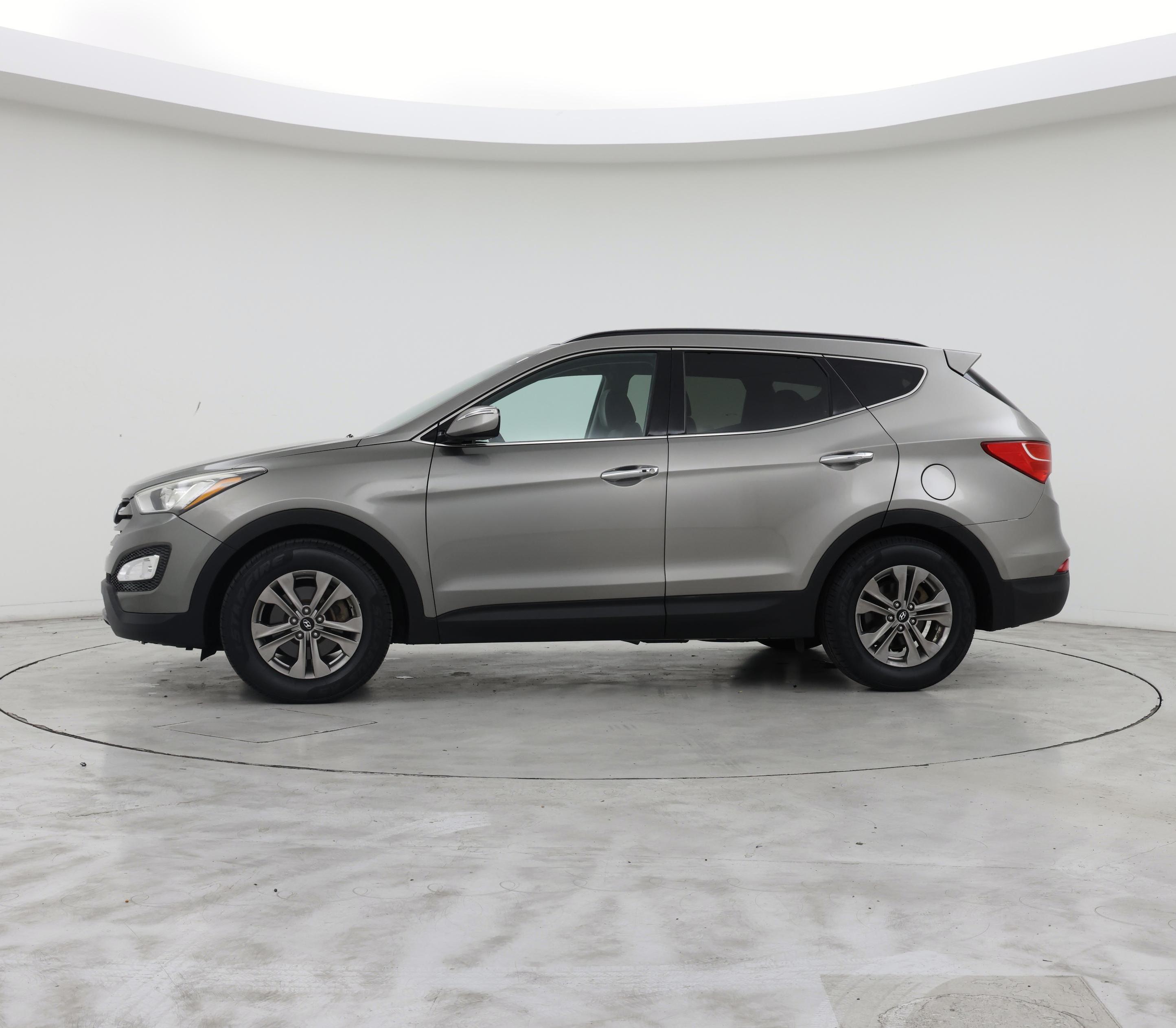 Thumbnail: 2015 Hyundai Santa Fe - 3