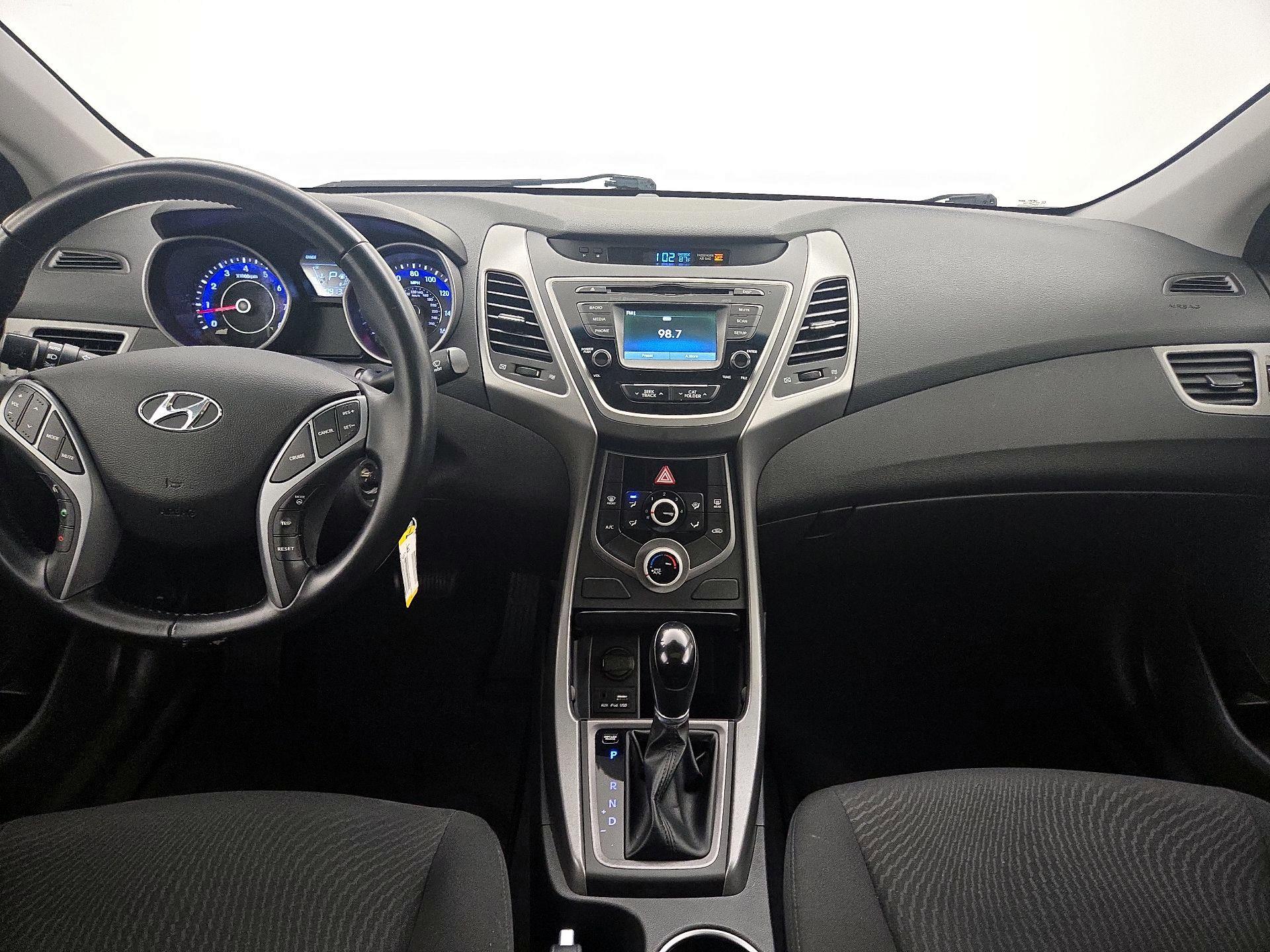 Thumbnail: 2015 Hyundai Elantra - 9