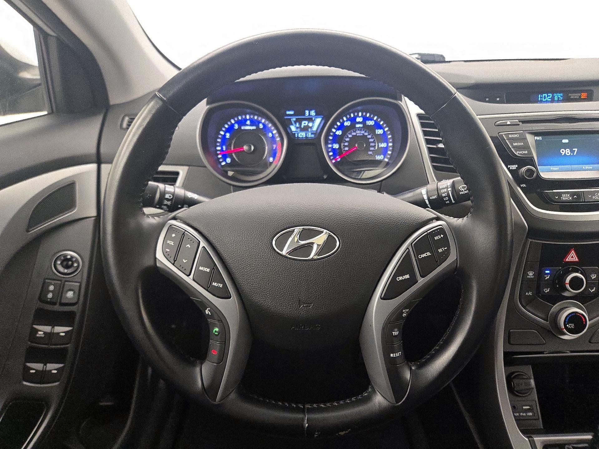 Thumbnail: 2015 Hyundai Elantra - 10