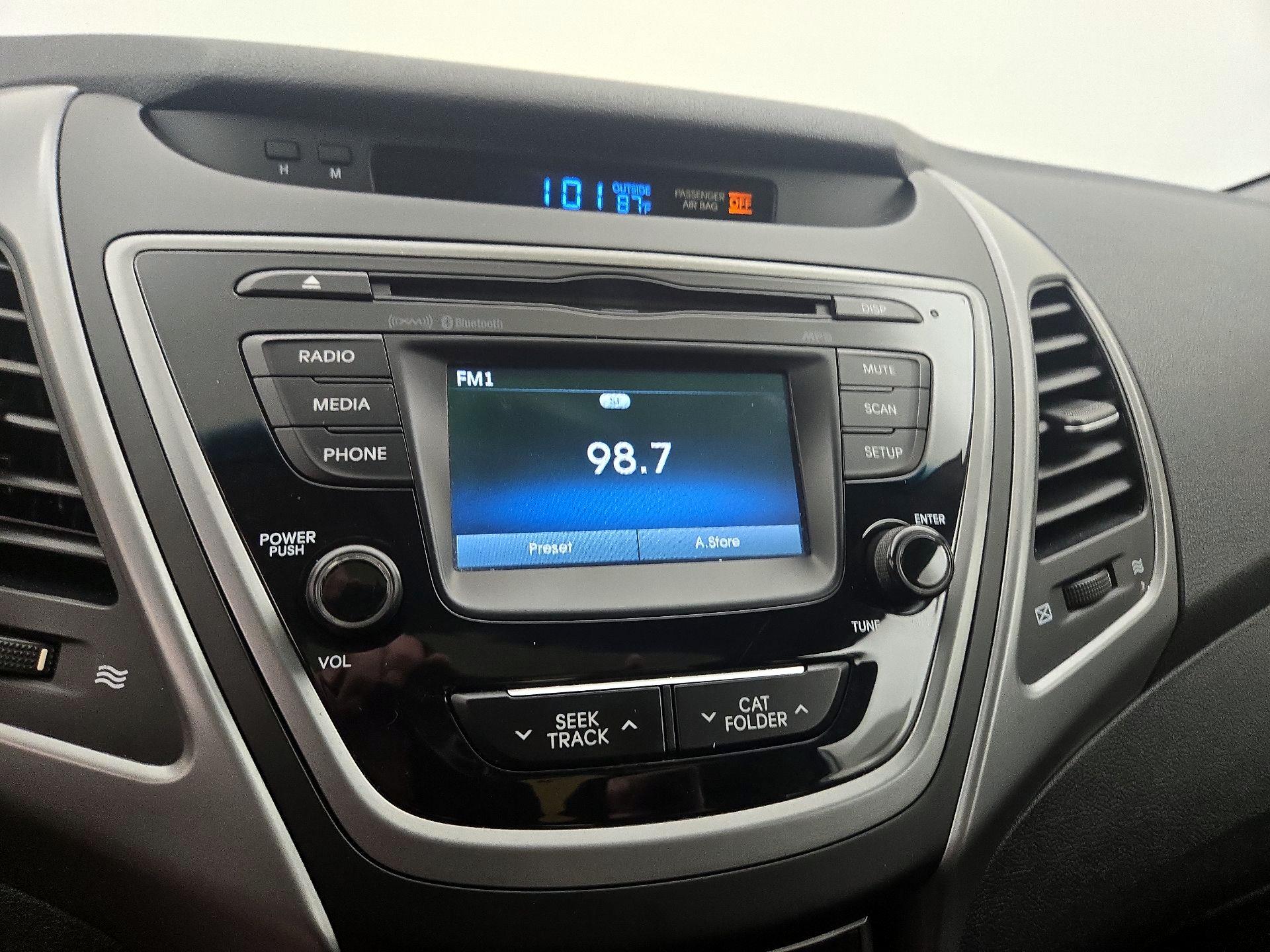 Thumbnail: 2015 Hyundai Elantra - 15