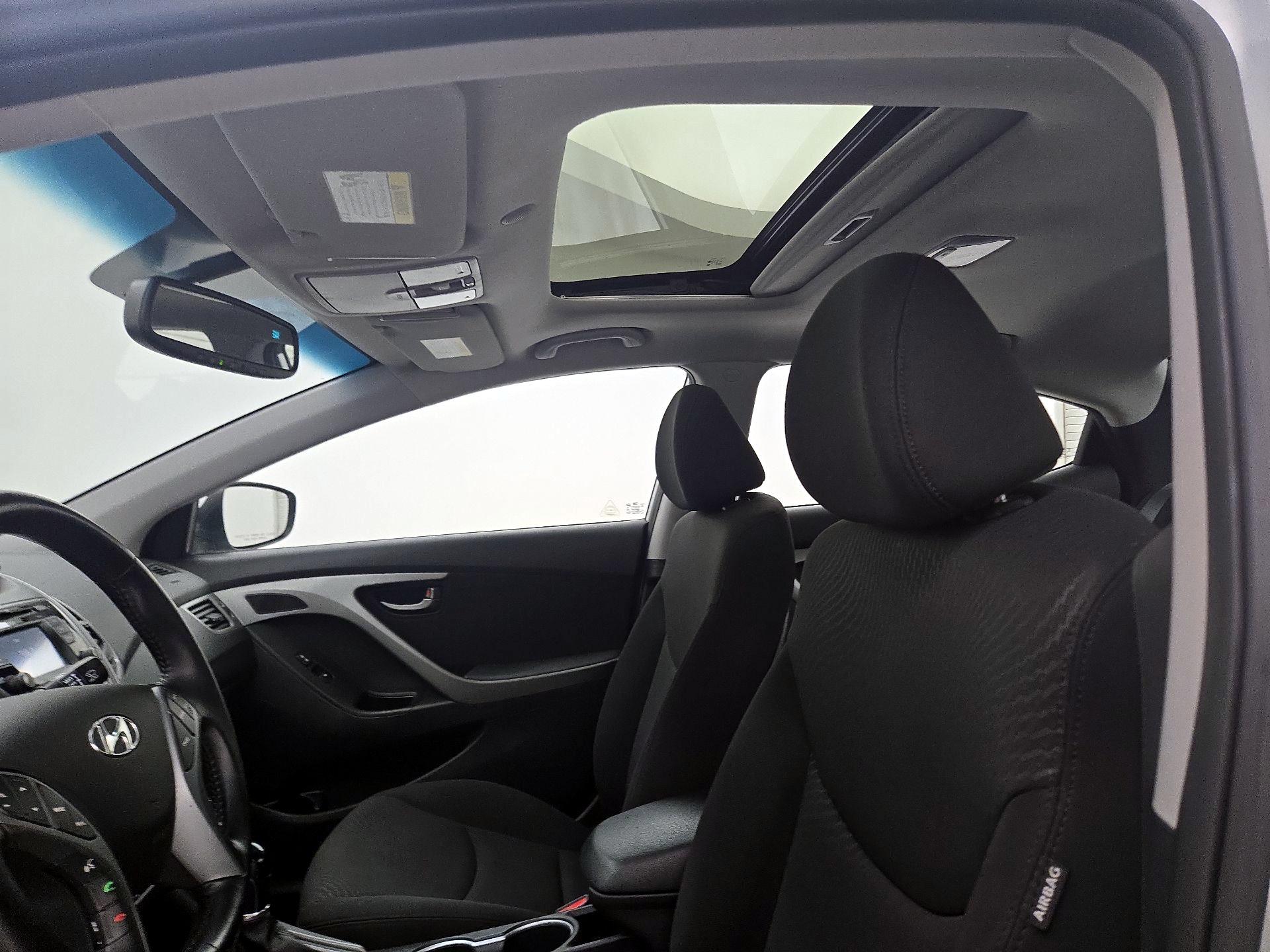 Thumbnail: 2015 Hyundai Elantra - 19