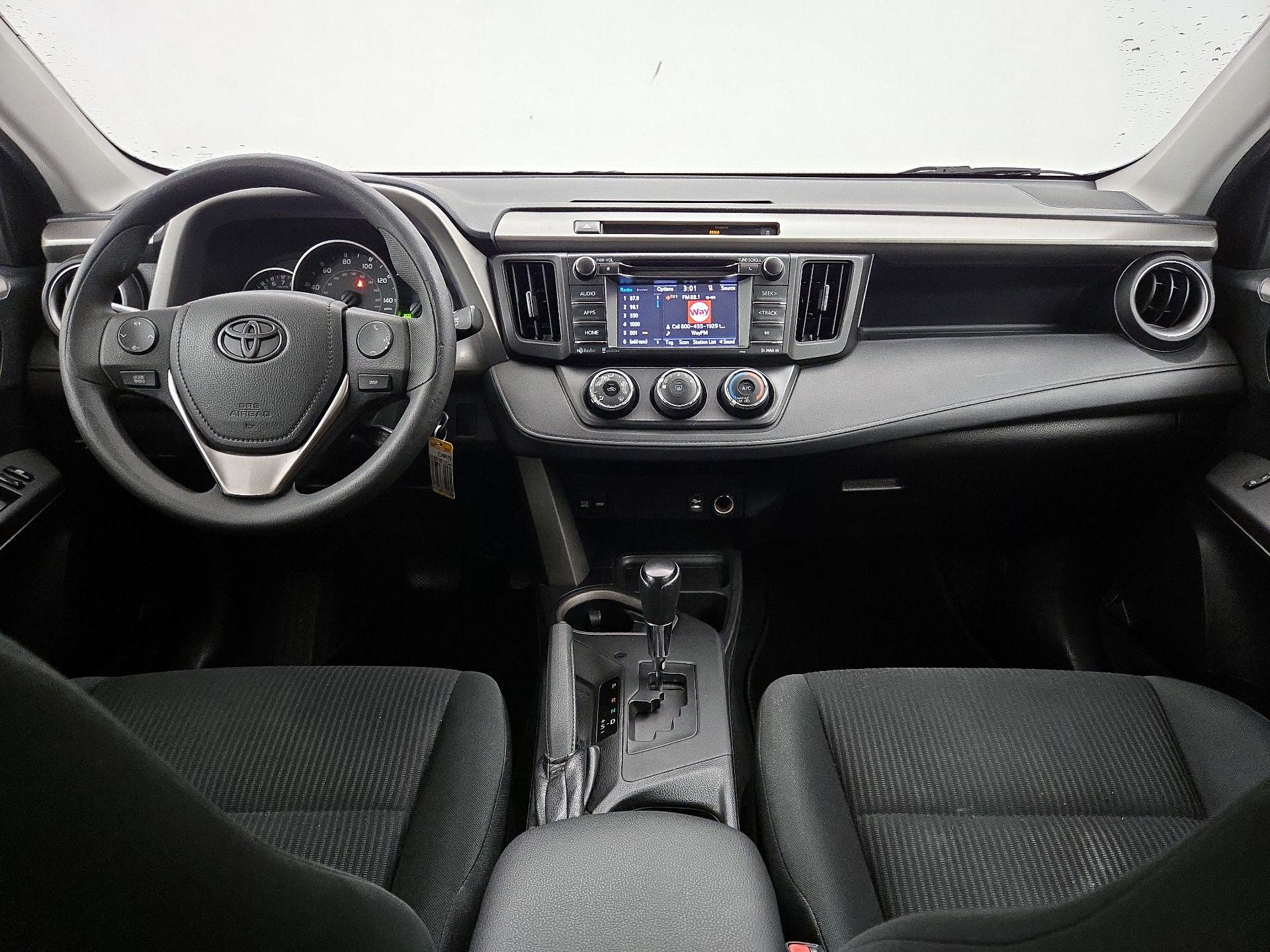 Thumbnail: 2016 Toyota RAV4 - 9