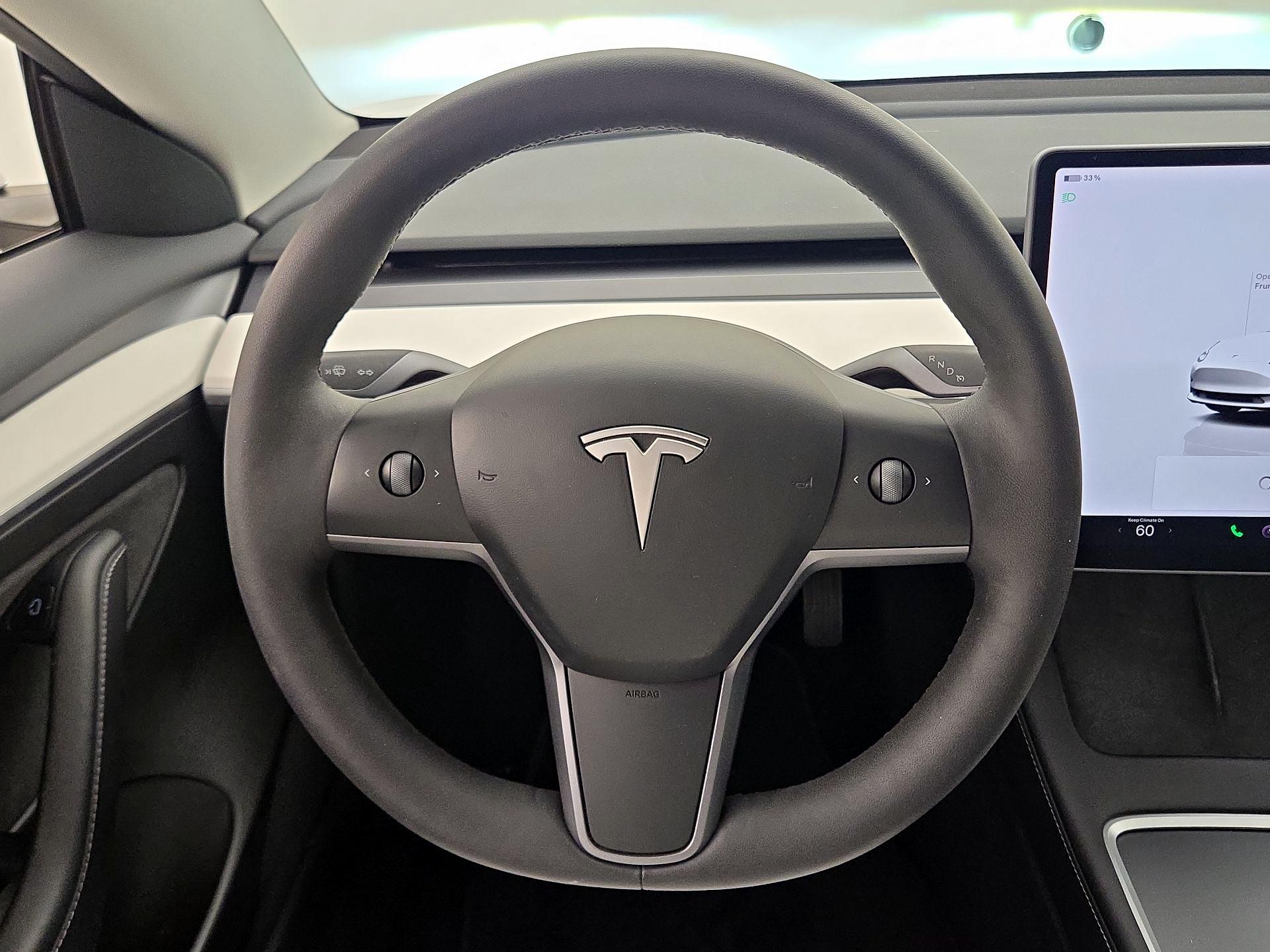Thumbnail: 2023 Tesla Model 3 - 10
