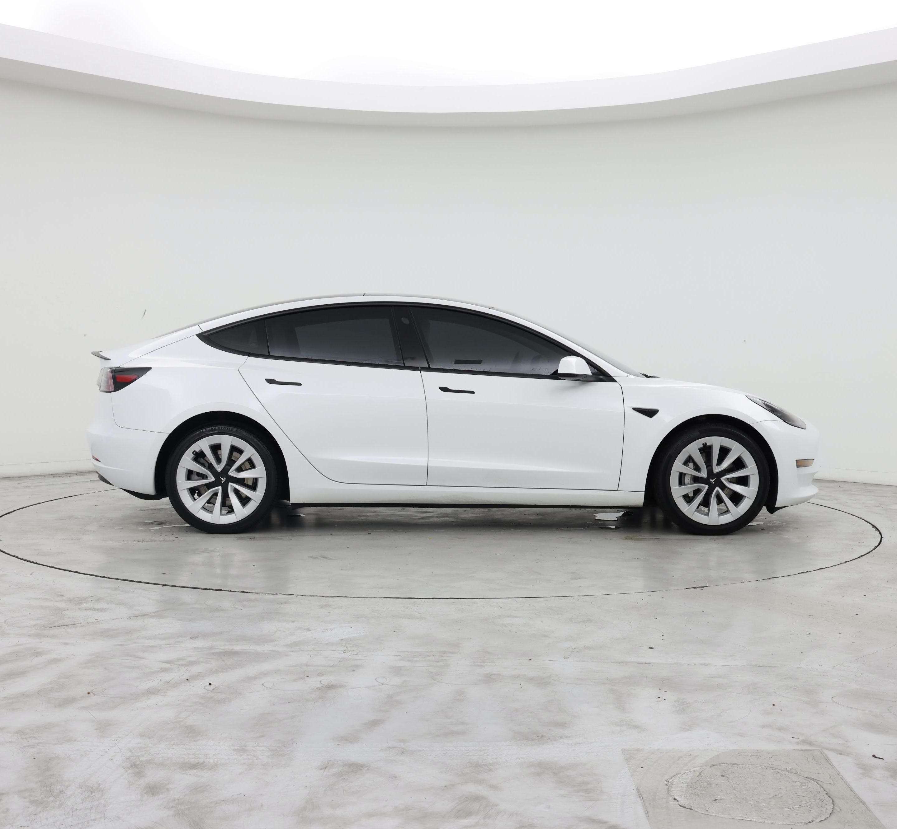 Thumbnail: 2023 Tesla Model 3 - 7