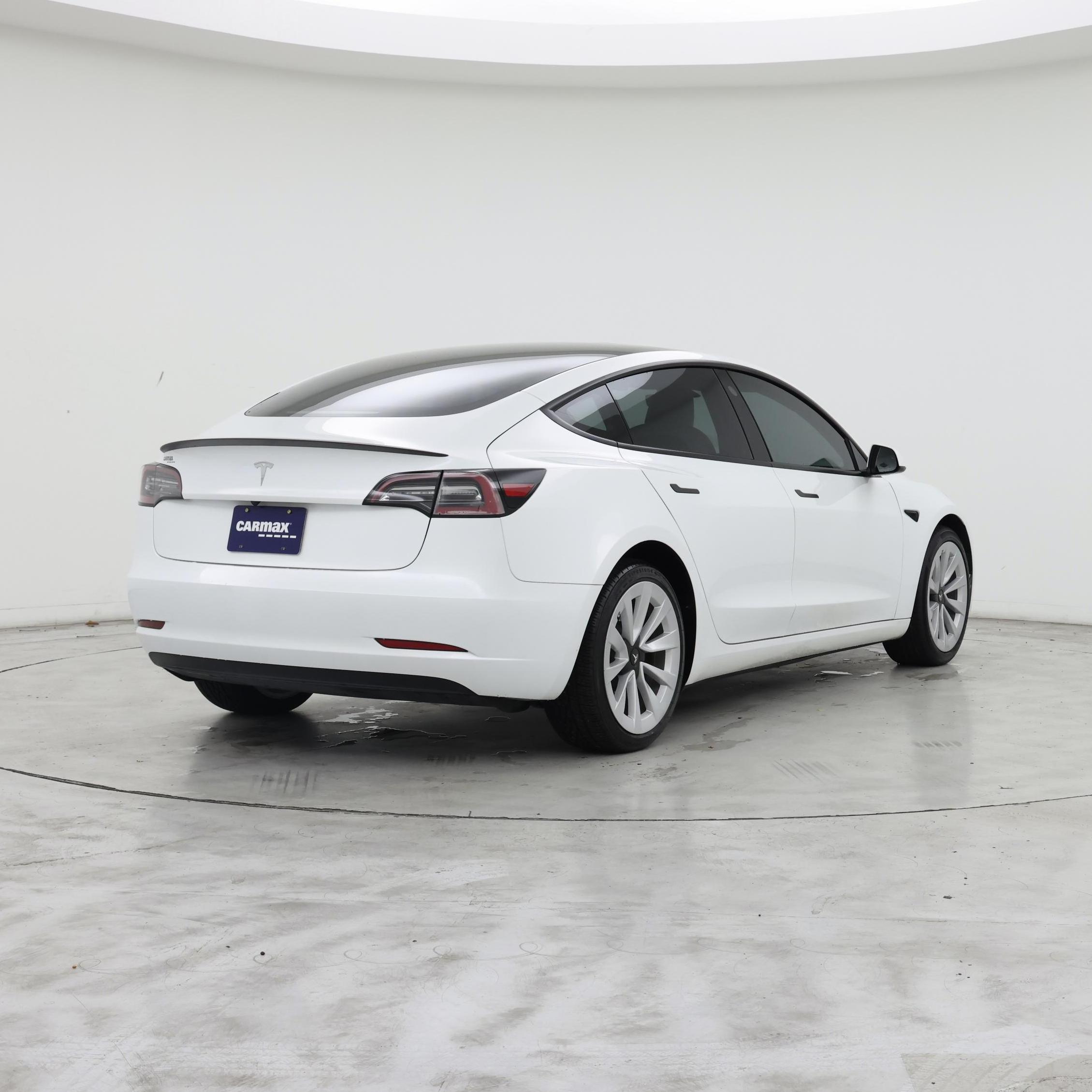 Thumbnail: 2023 Tesla Model 3 - 8