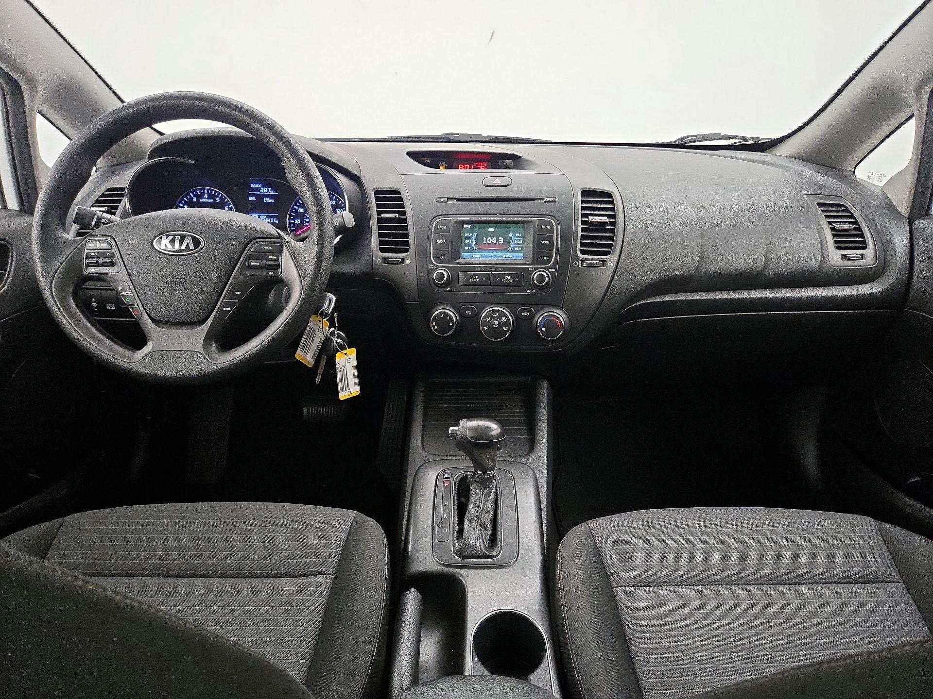 Thumbnail: 2016 Kia Forte - 9